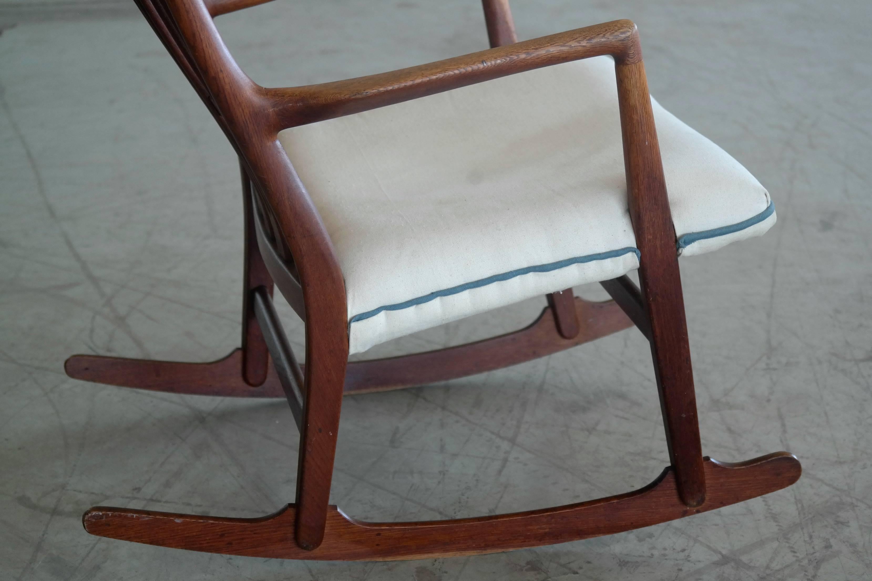 Mid-20th Century Hans Wegner Ml-33 Rocking Chair in Teak for Mikael Laursen