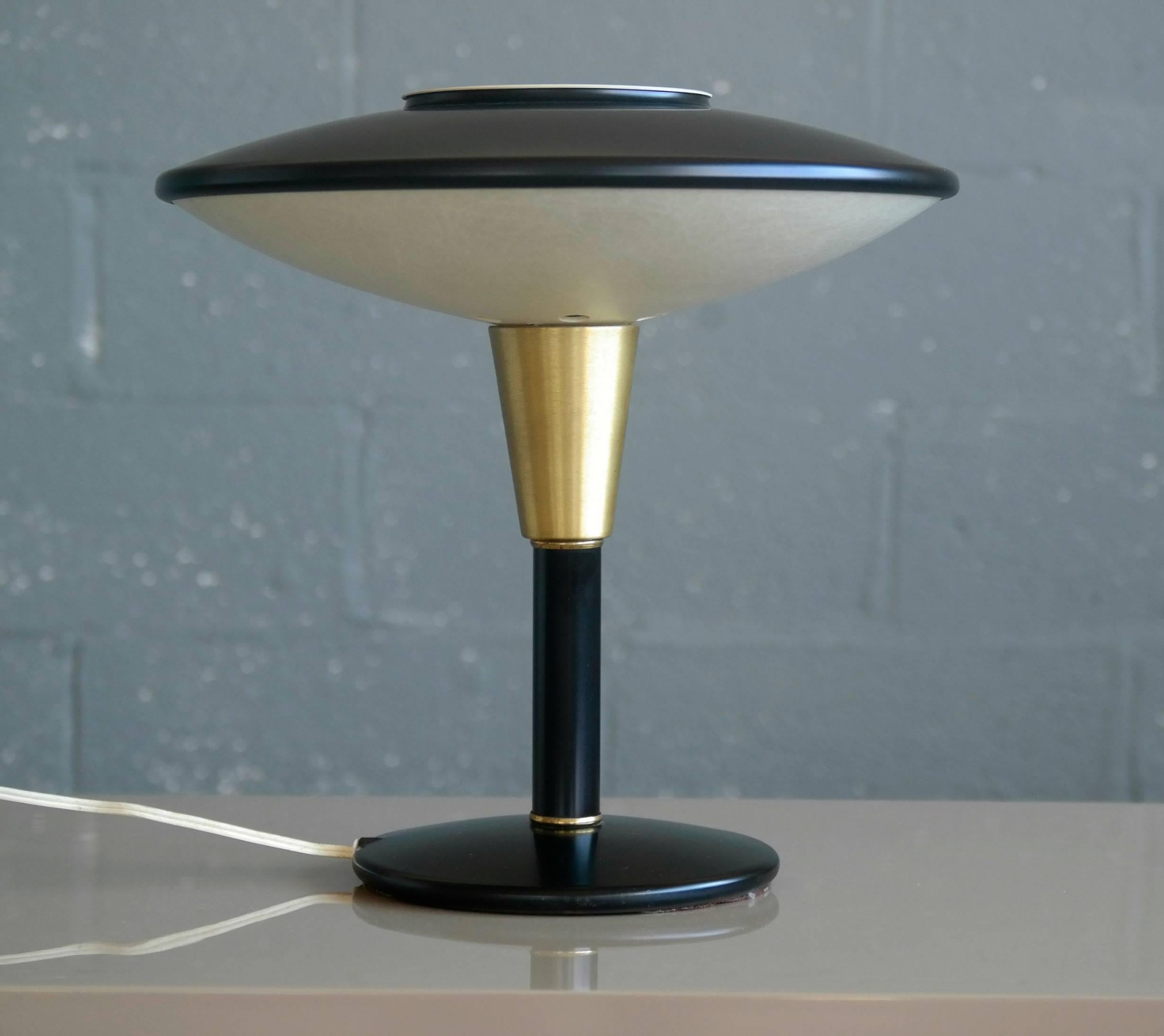 dazor flying saucer lamp