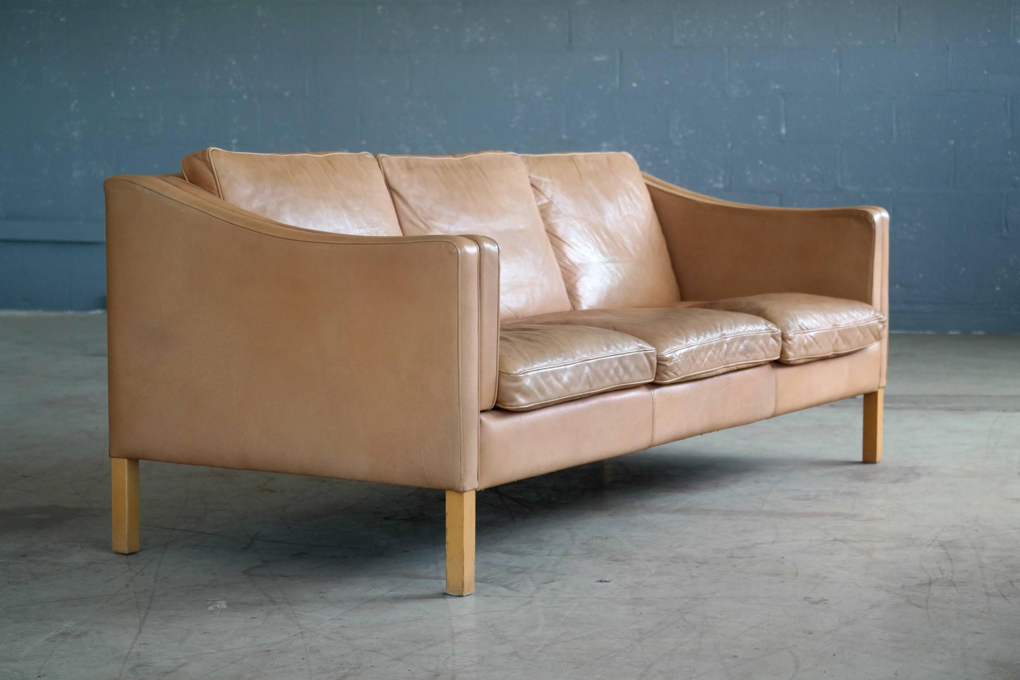 Mid-Century Modern Børge Mogensen Style Three-Seat Sofa Model 2213 in Tan Leather by Stouby Mobler