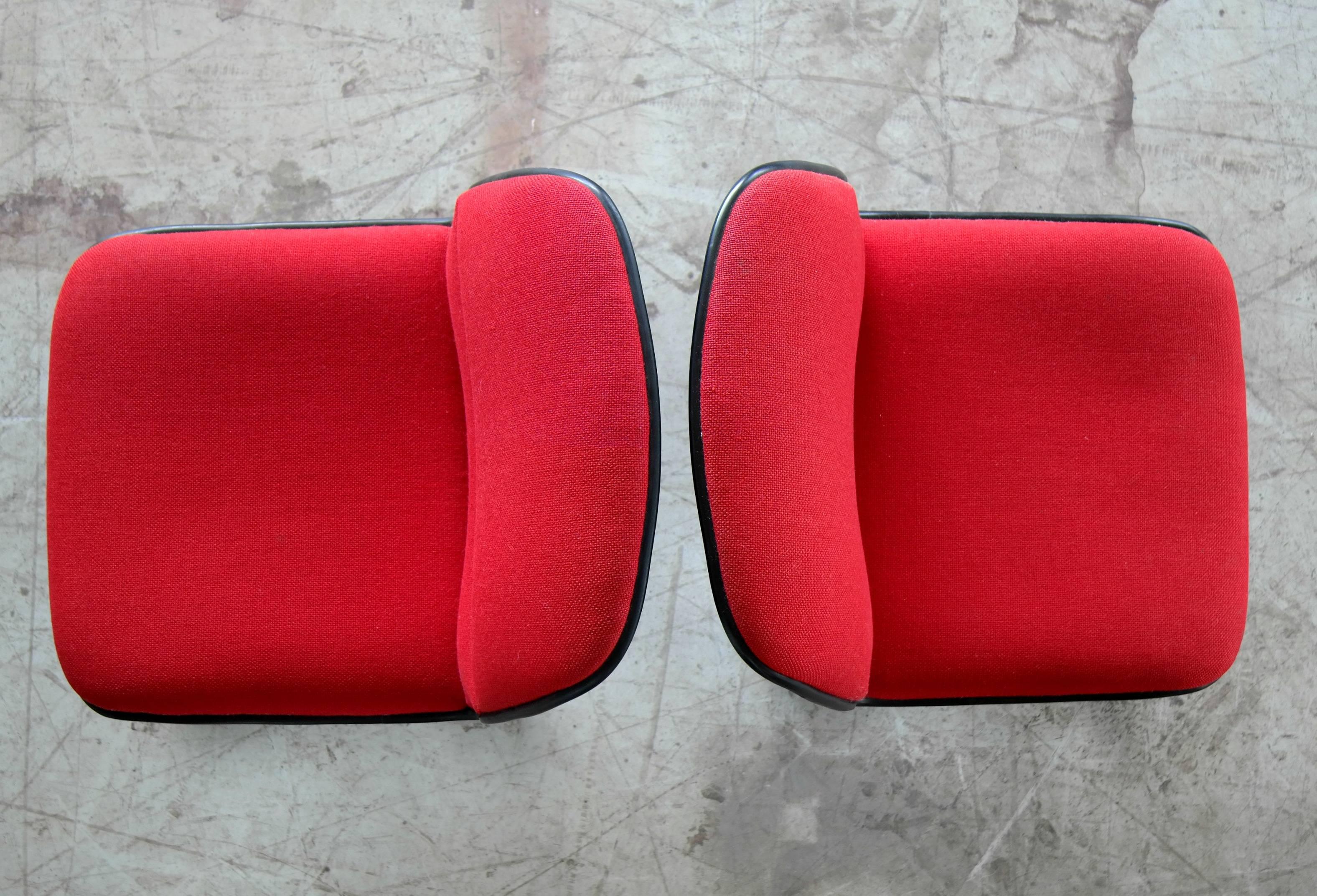 American Pair of Conference Chairs in Steel and Red Wool by Chrome Craft For Sale