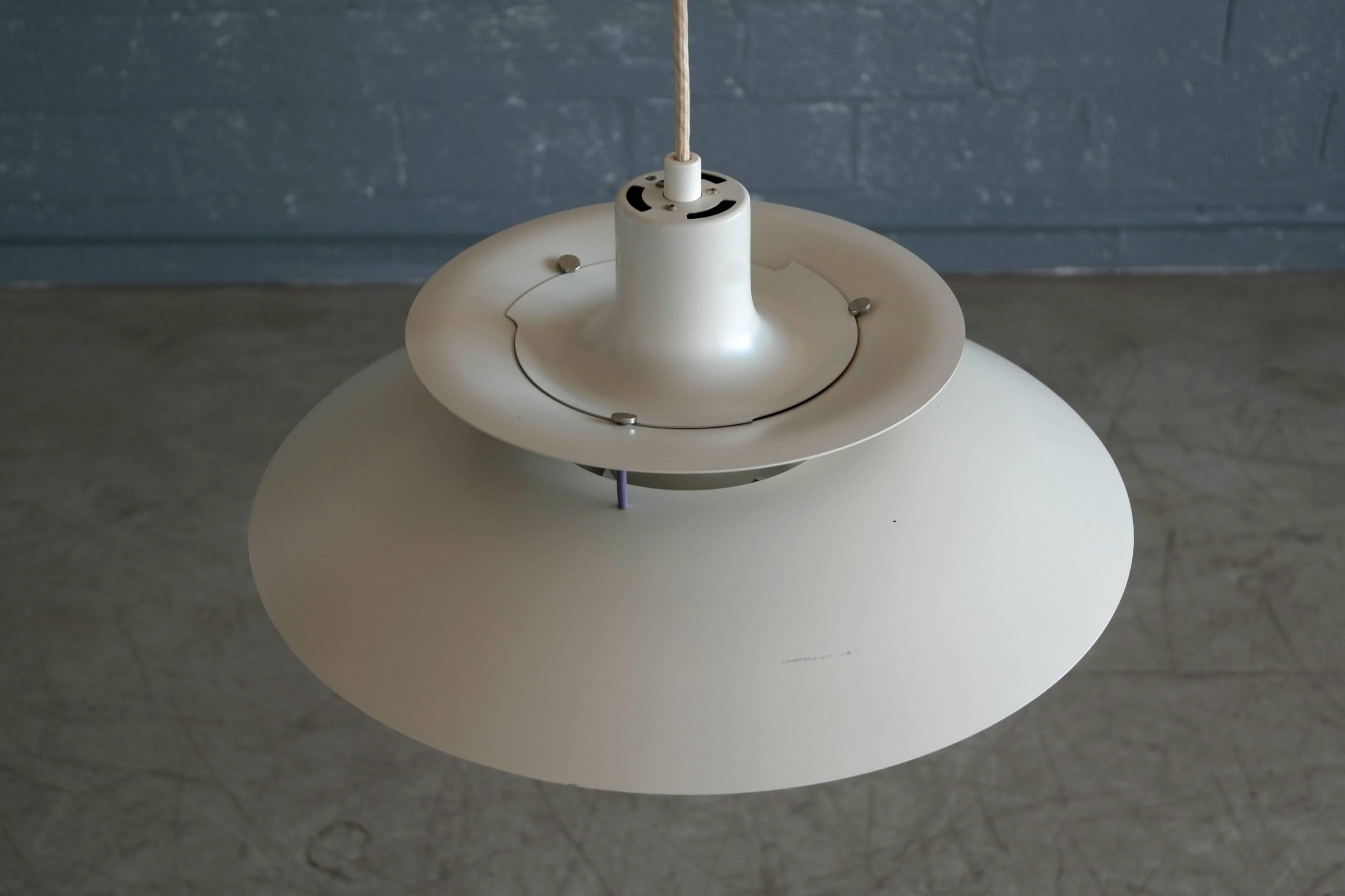 Poul Henningsen PH 5 Pendant Lamp for Louis Poulsen In Excellent Condition In Bridgeport, CT