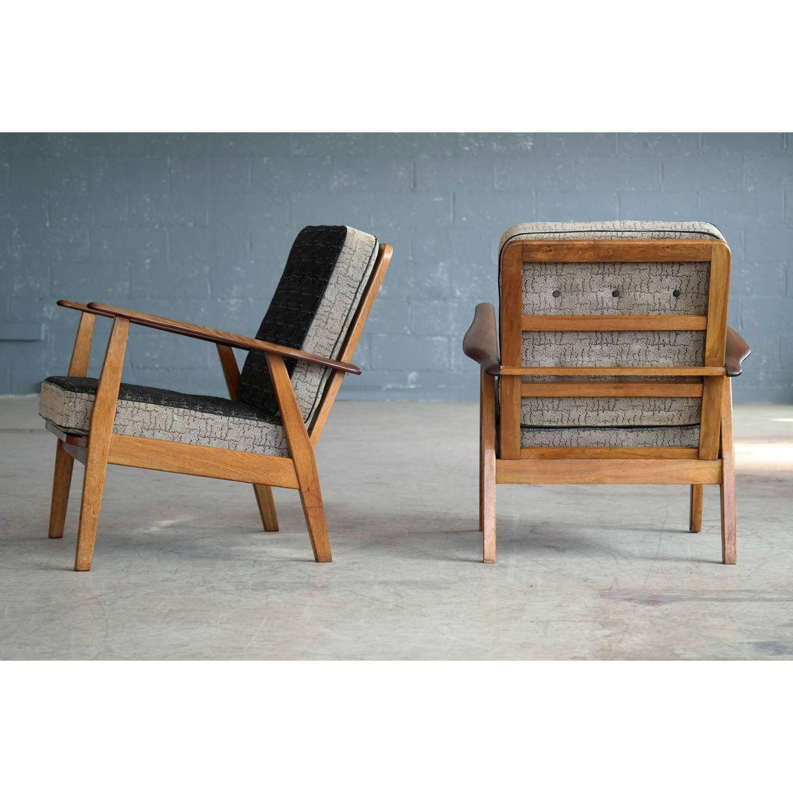 Scandinavian Modern Pair of Danish Hans Wegner Style Midcentury Easy Chairs in Teak