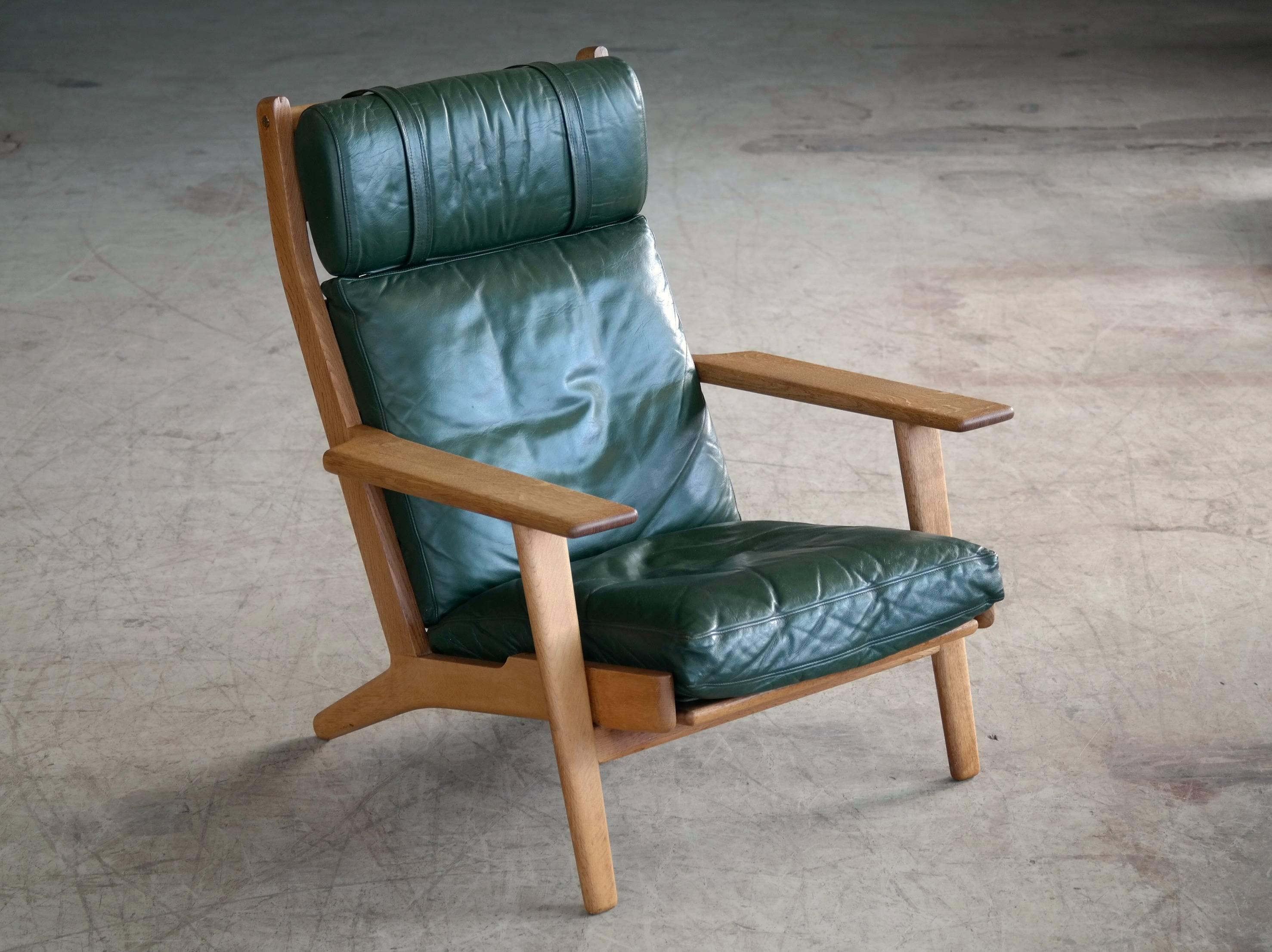 Hans Wegner Highback Lounge Chair Model GE290a with Ottoman in Oak and Leather In Excellent Condition In Bridgeport, CT