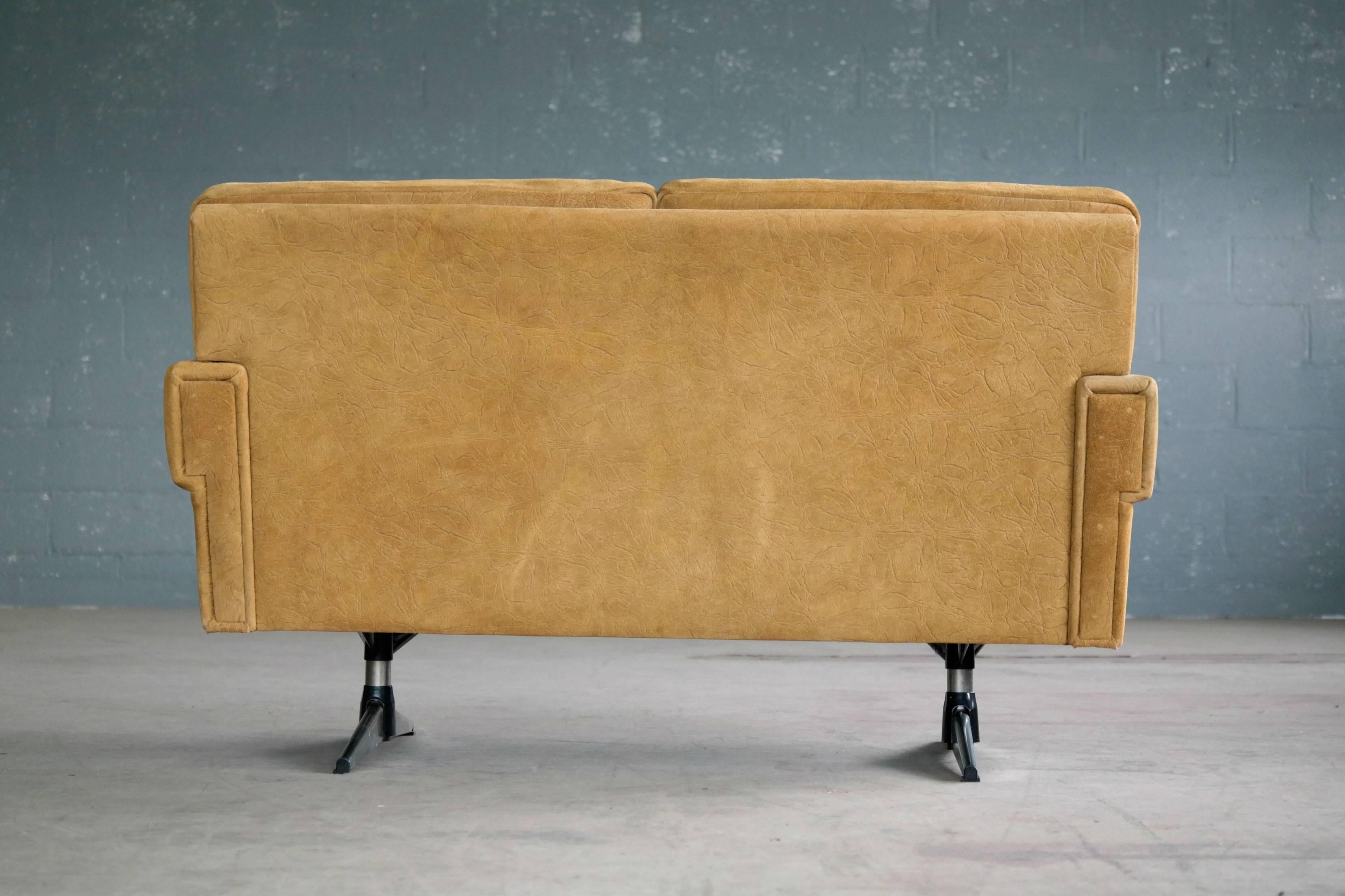 Svend Skipper Attributed Airport-Style Two-Seat Sofa or Settee in Suede 1