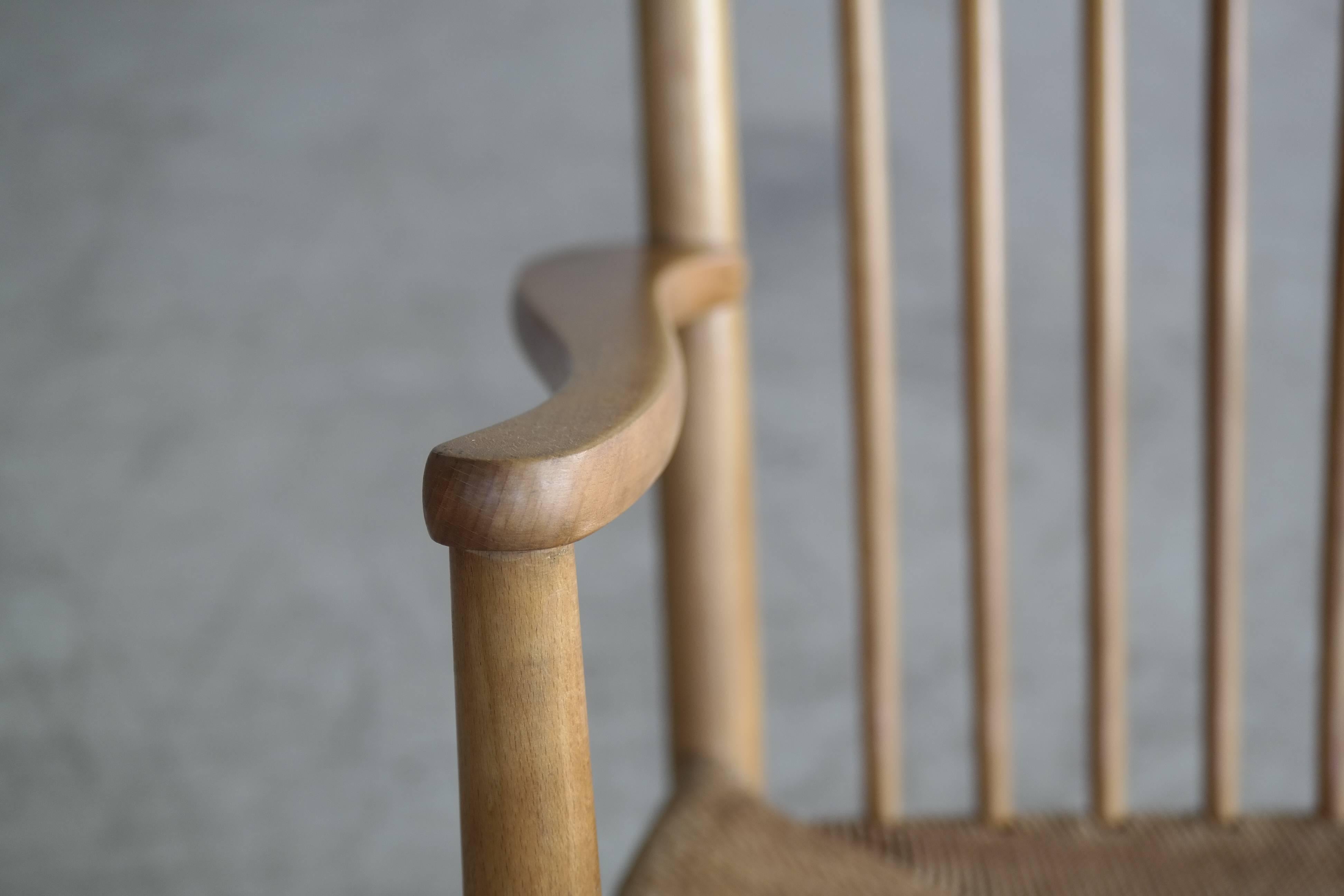 Hans Wegner J16 Rocking Chair in Beech and Papercord Made for FDB Møbler 3