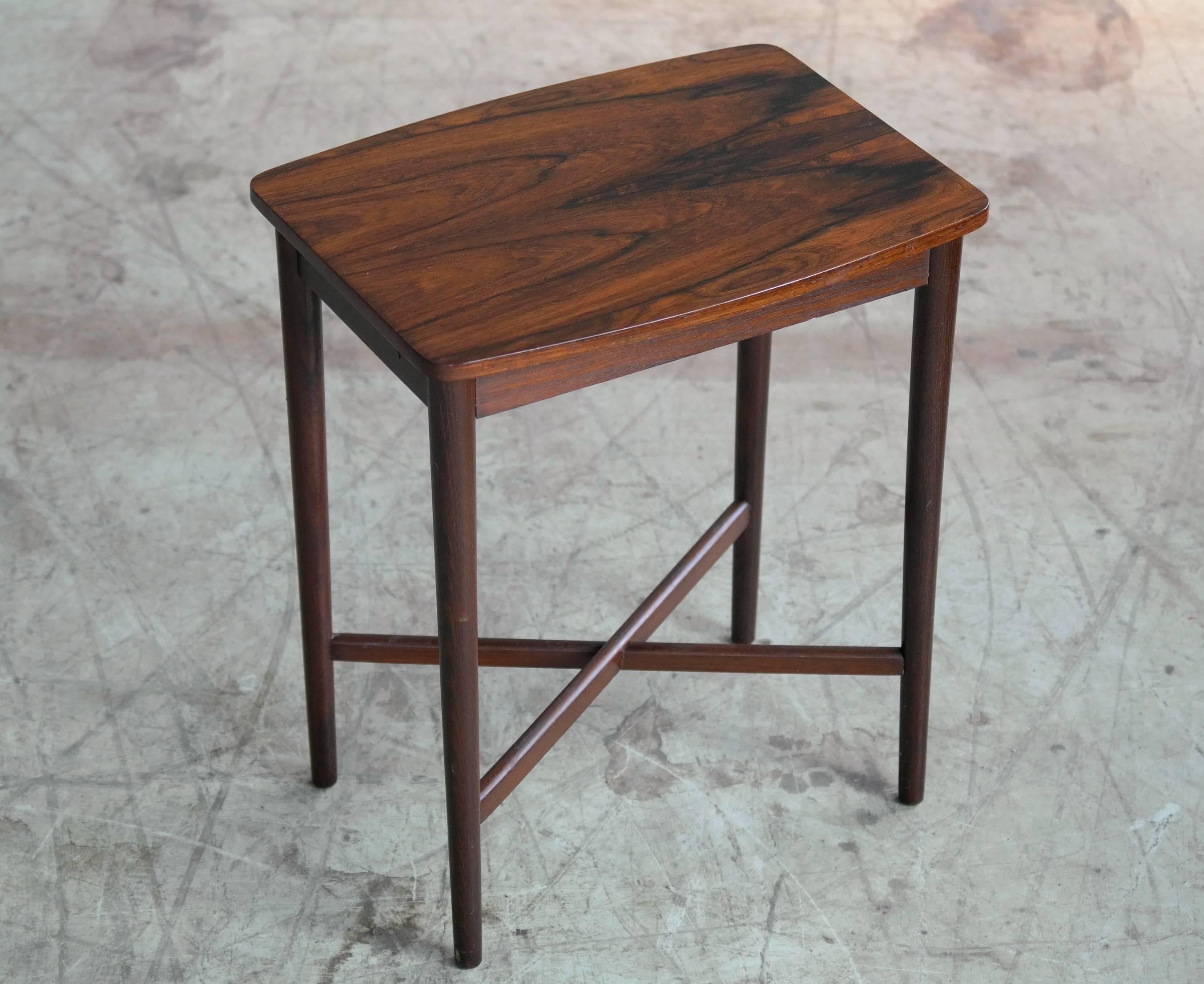 Johannes Andersen Style Nesting or Stacking Tables in Rosewood In Good Condition In Bridgeport, CT