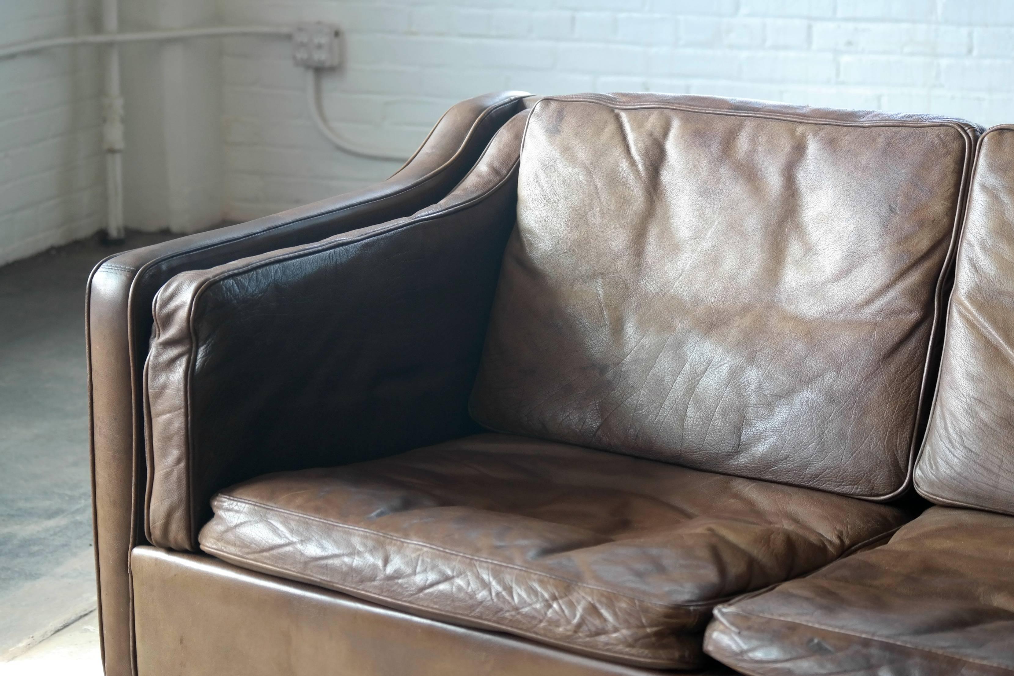 Mid-Century Modern Borge Mogensen Style Two-Seat Sofa in Patinated Buffalo Leather by Mogens Hansen