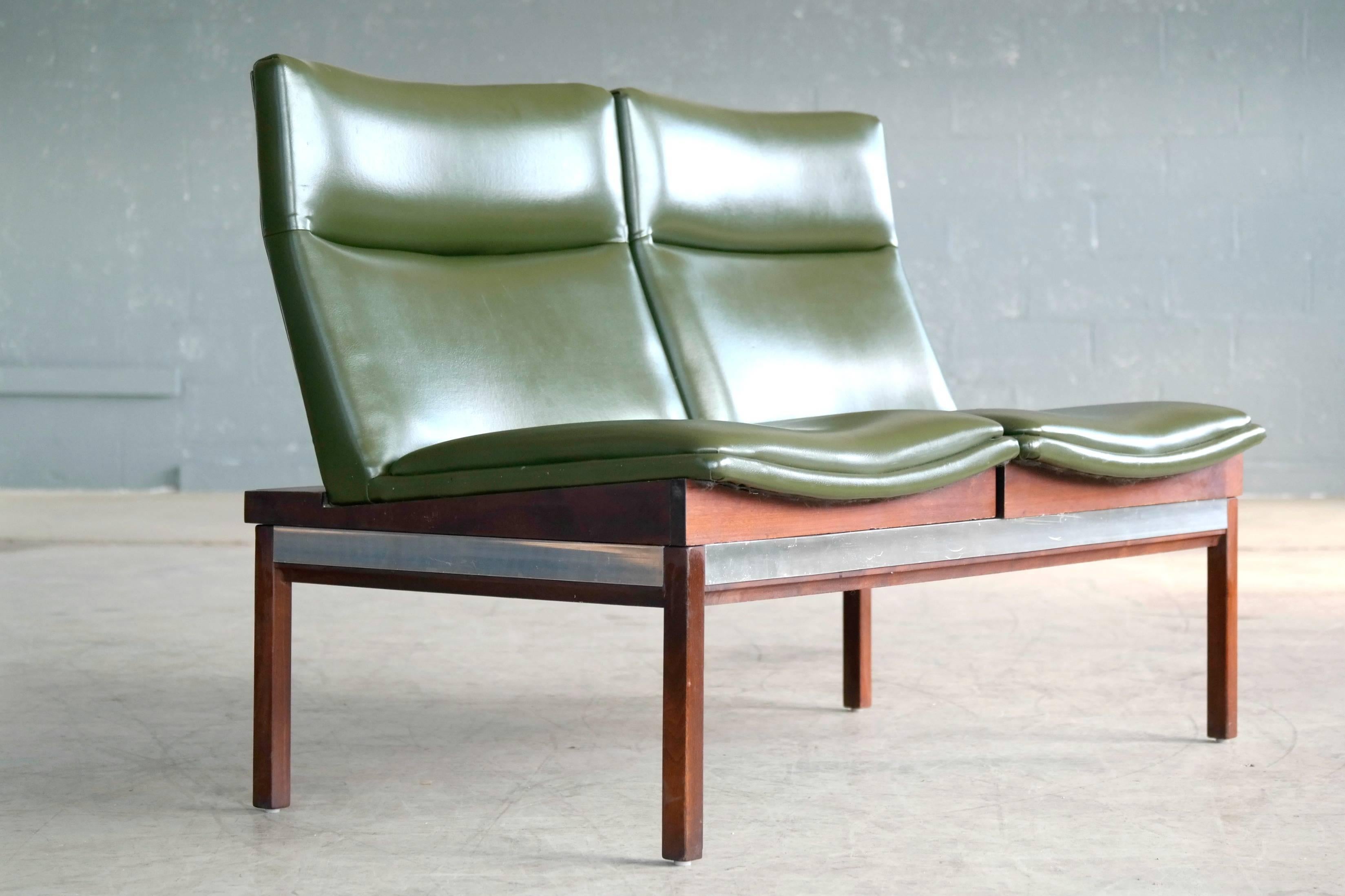 Mid-Century Modern Arthur Umanoff Walnut and Aluminum Sofa or Bench for Madison Furniture, 1950s