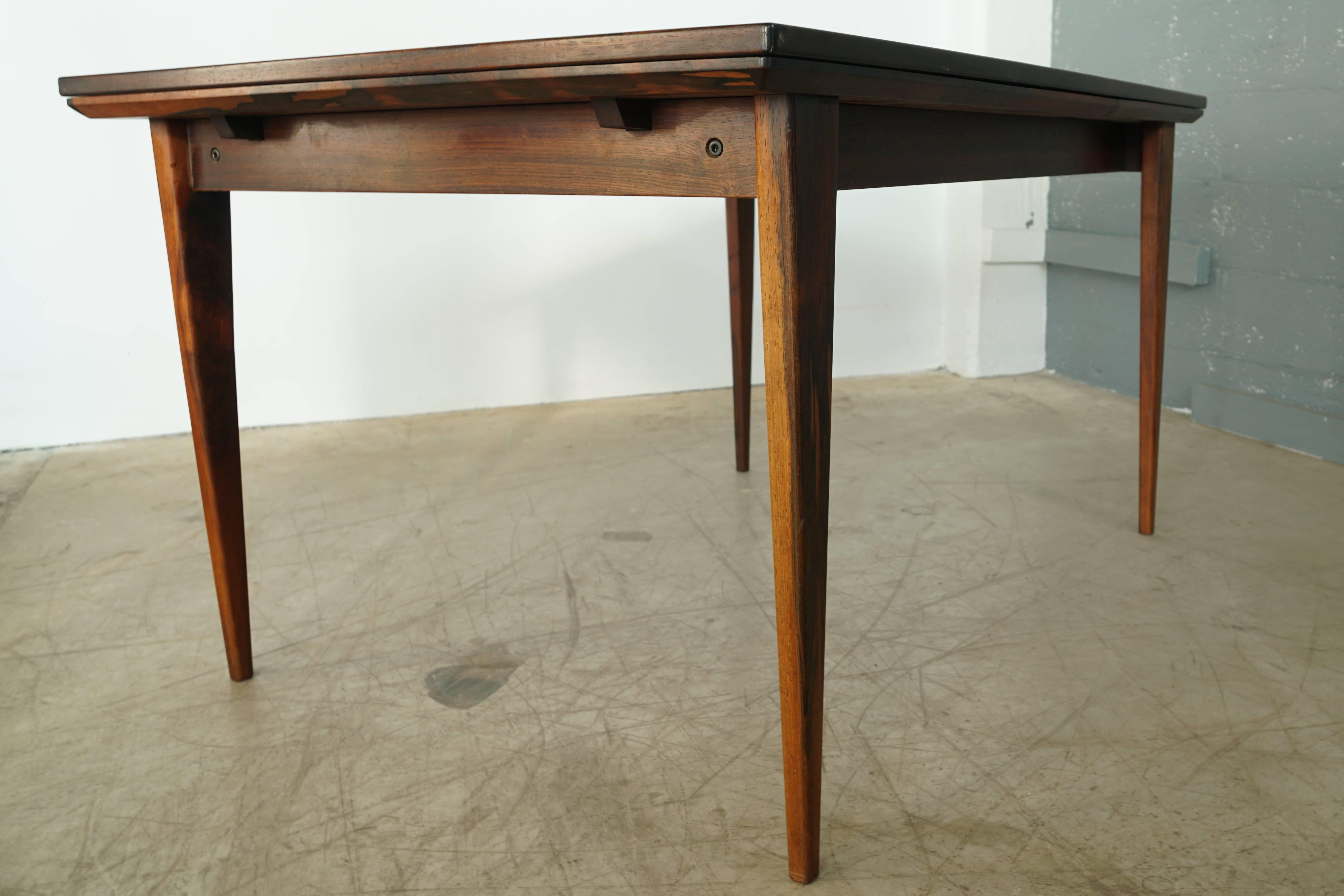 Mid-20th Century Danish Rosewood Extension Dining Table by Gudme Mobelfabrik