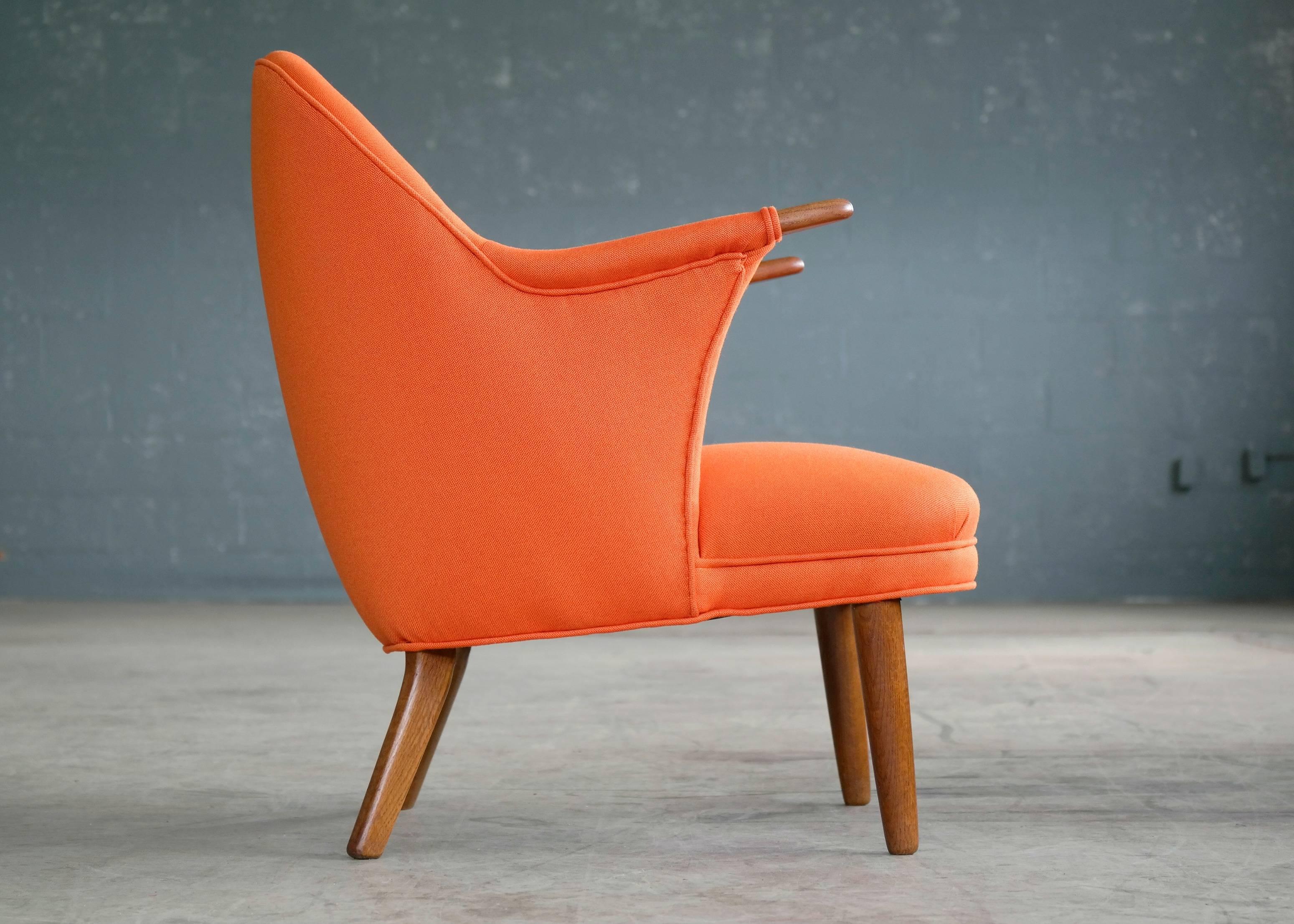 Small Danish Mama Bear Style Lounge Chair in the Manner of Kurt Olsen, 1950s 1