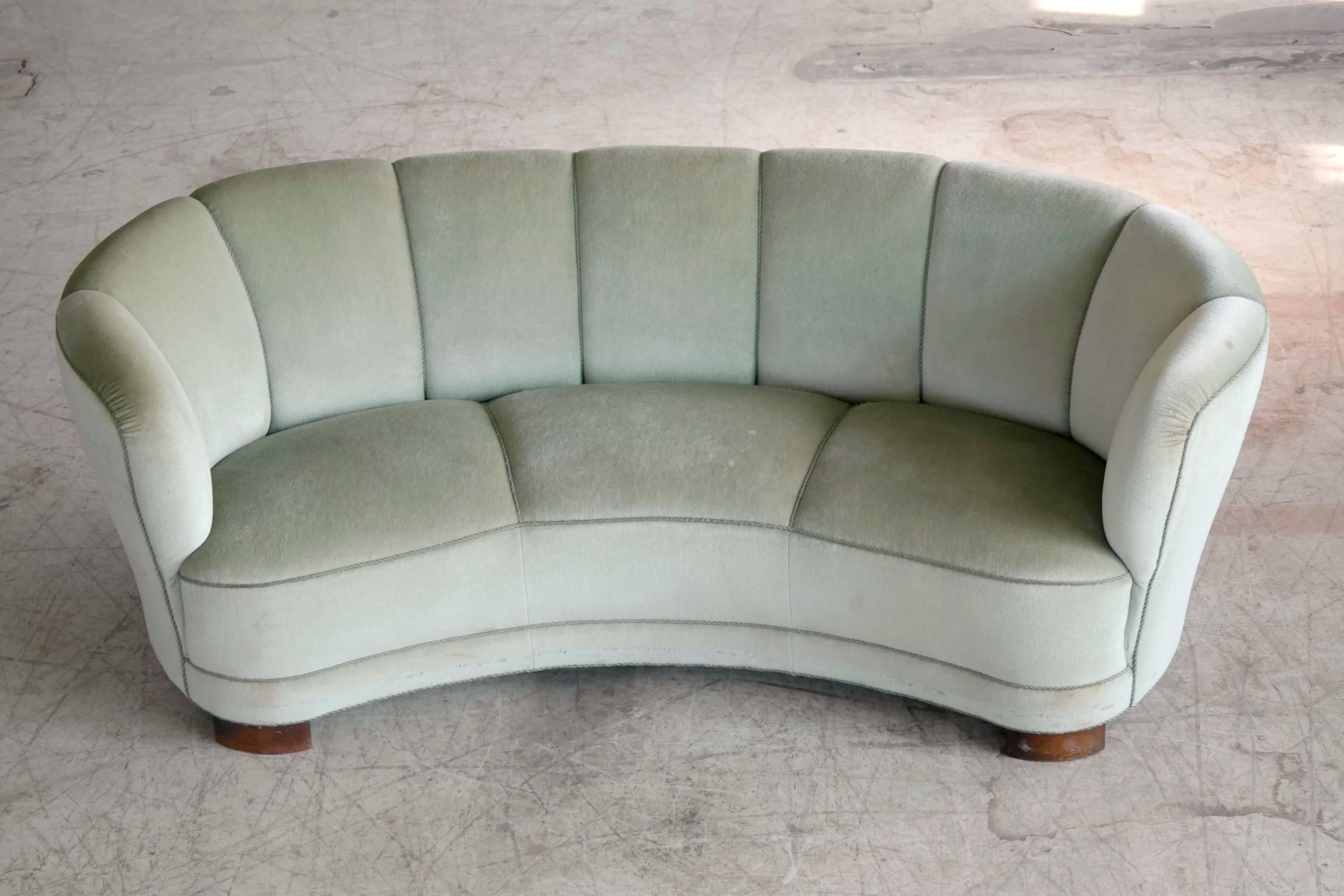 Mid-Century Modern Banana Form or Curved Sofa by Slagelse Mobelvaerk in the Manner of Viggo Boesen