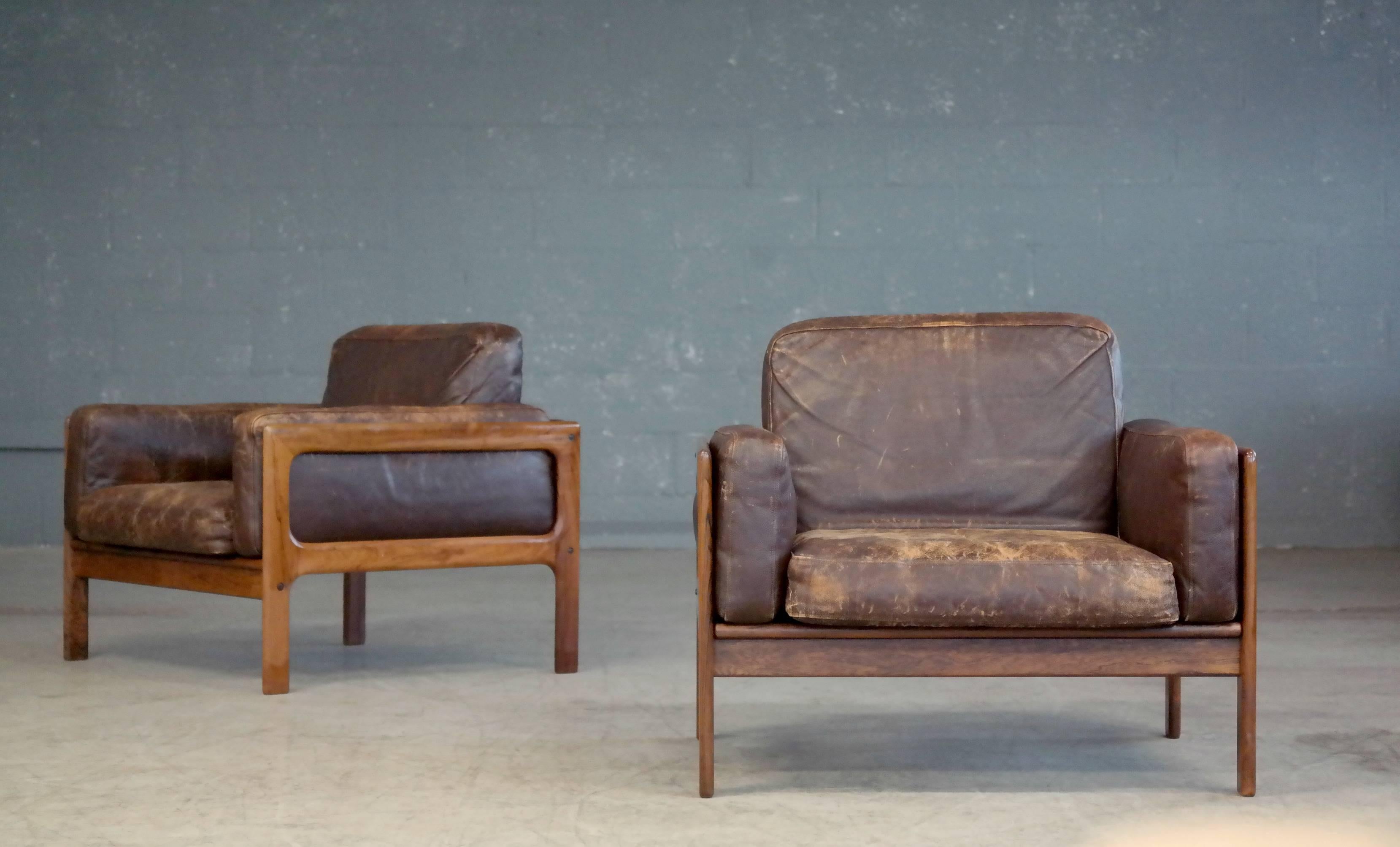 Danish Arne Wahl Iversen Pair of Easy Chairs in Rosewood and Leather for Komfort Mobler
