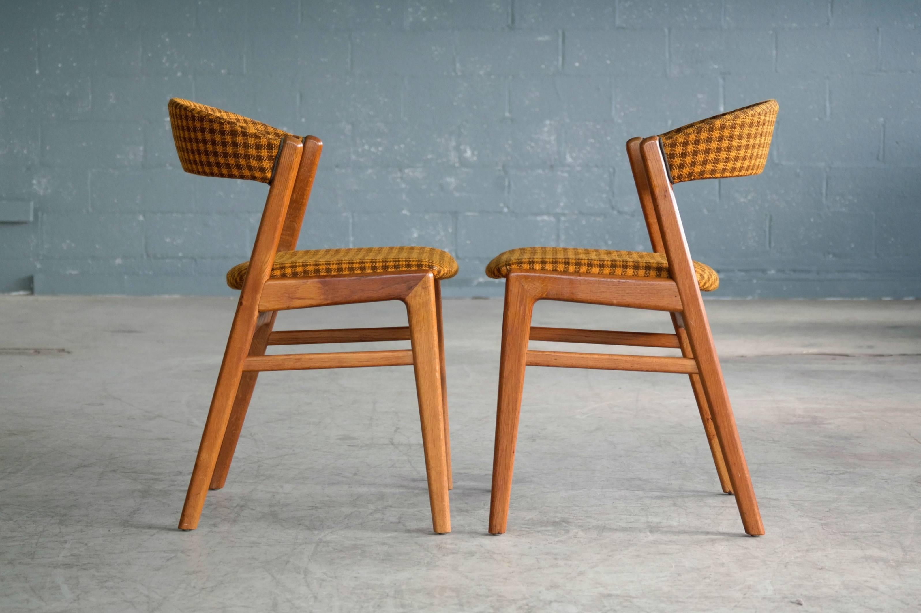 Kai Kristiansen Style Set of Six Dining Chairs Danish, Midcentury In Good Condition In Bridgeport, CT