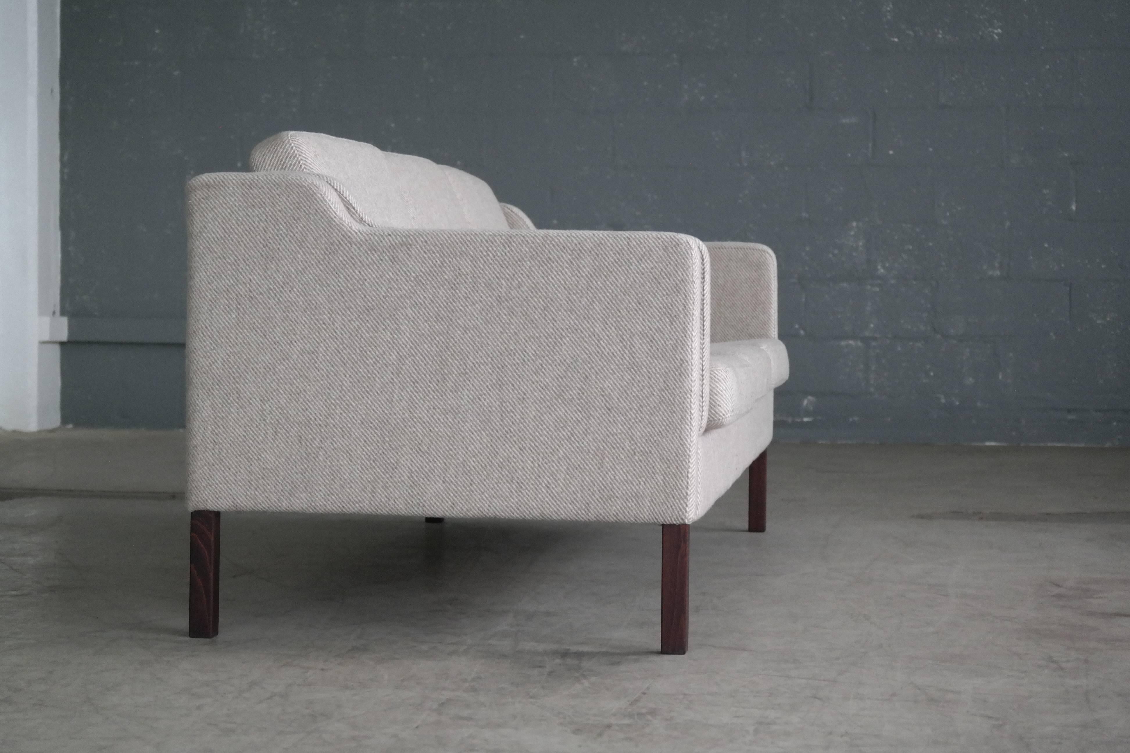 Borge Mogensen Model 2213 Style Sofa in Grey Wool by Stouby Mobler, Denmark 3