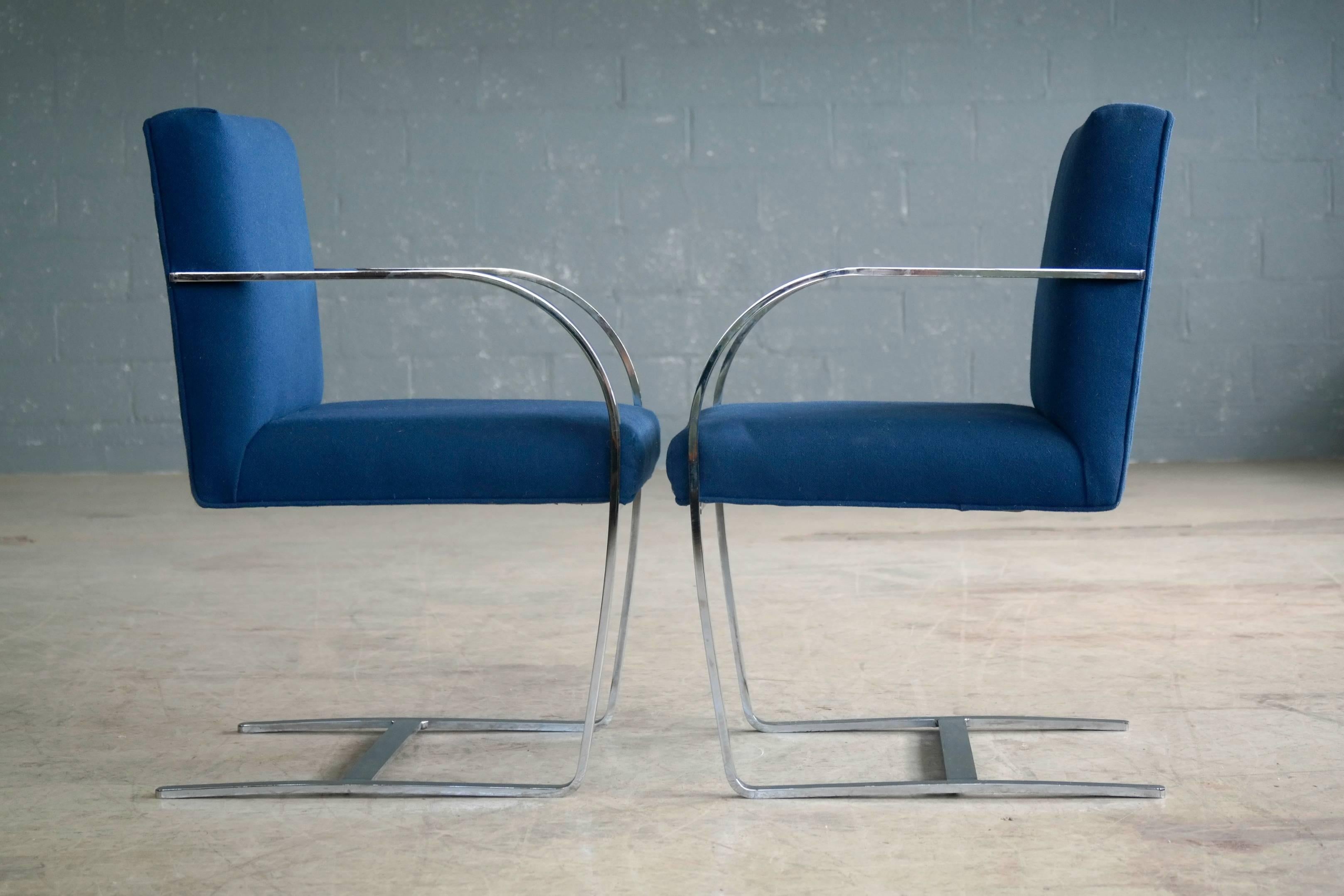 Pair of Brno Style Side Chairs in the Manner of Mies van der Rohe In Excellent Condition In Bridgeport, CT