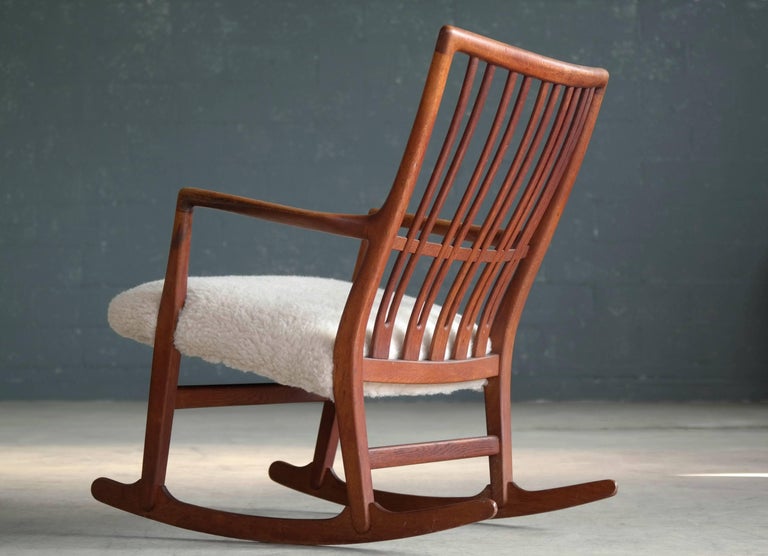 hans wegner 1940s ml 33 rocking chair in teak and lambswool for
