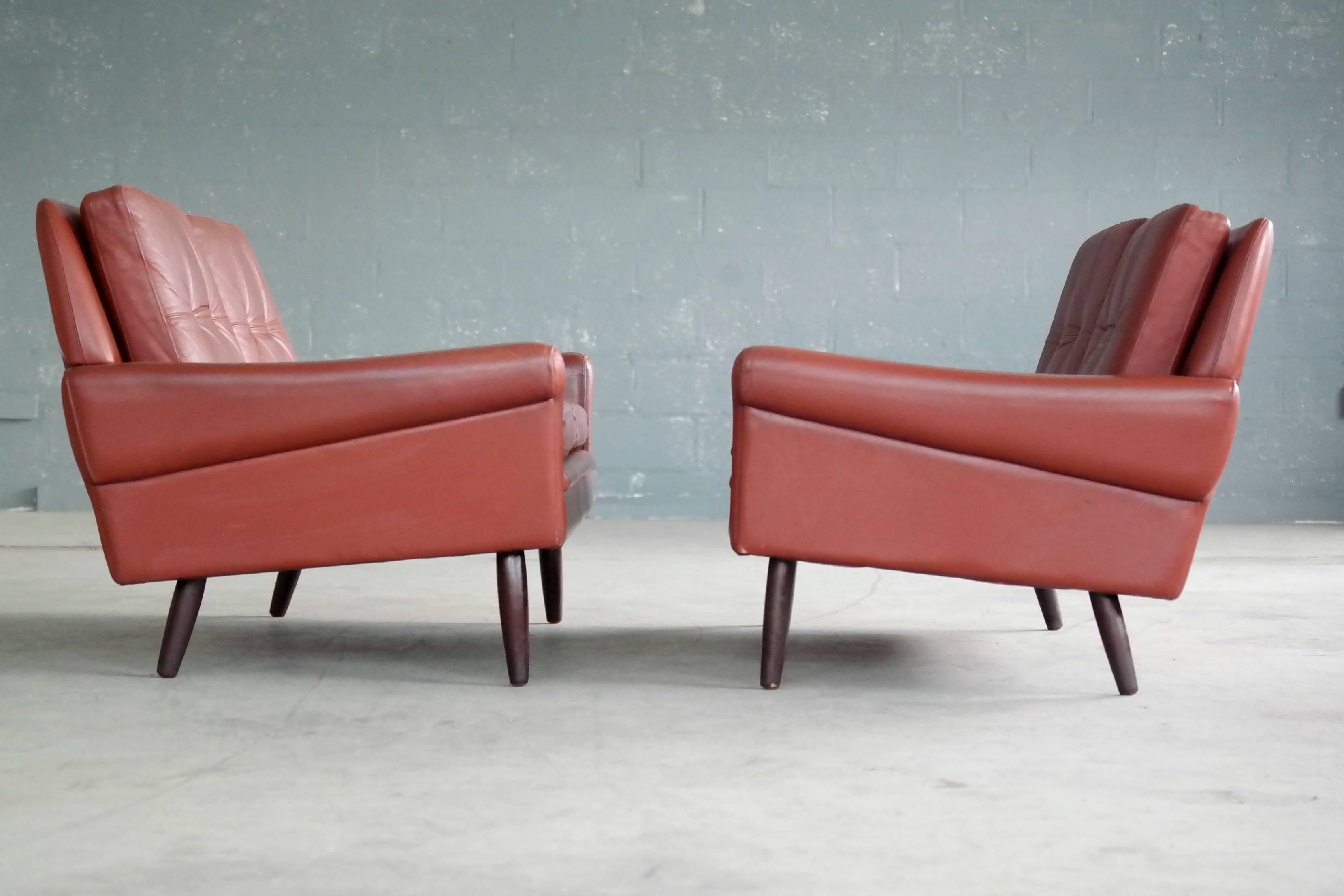 Mid-20th Century Pair of Sven Skipper 1960s Loveseats or Sofas in Reddish Brown Leather and Teak