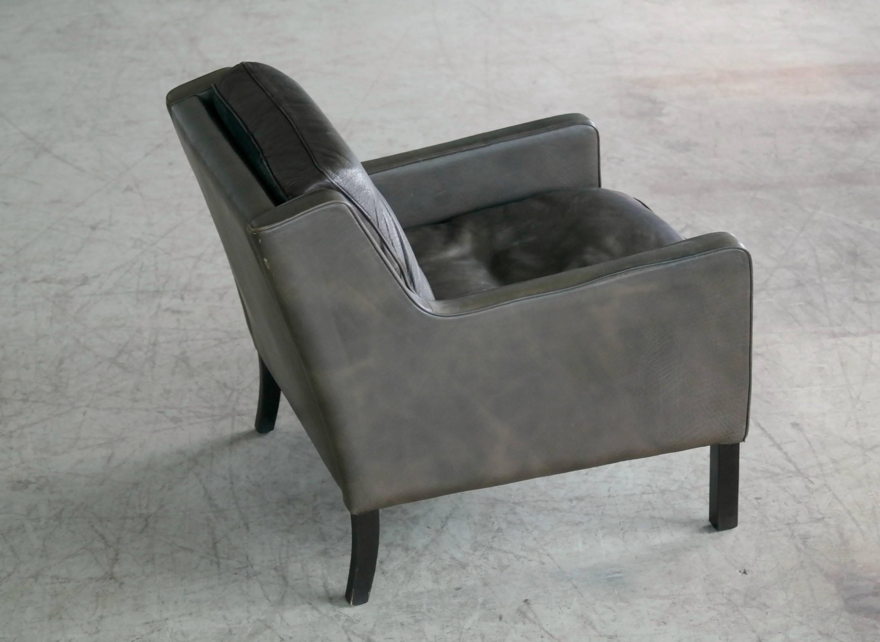 Mid-20th Century Borge Mogensen Style Low Back Lounge Chair in Dark Olive Leather by Georg Thams