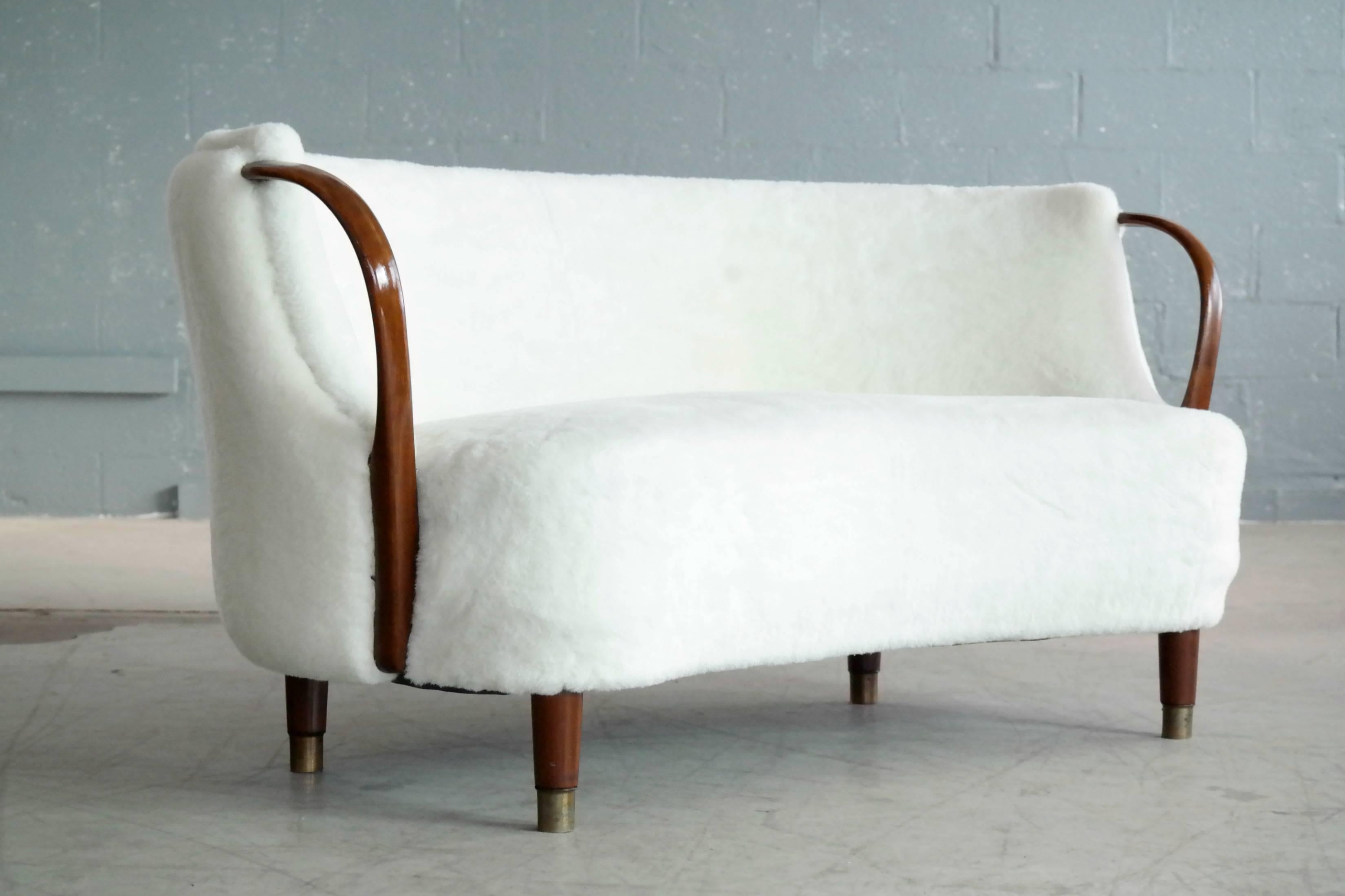 Viggo Boesen Style Curved Sofa Model No. 96 in Lambswool by N.A. Jørgensen In Excellent Condition In Bridgeport, CT