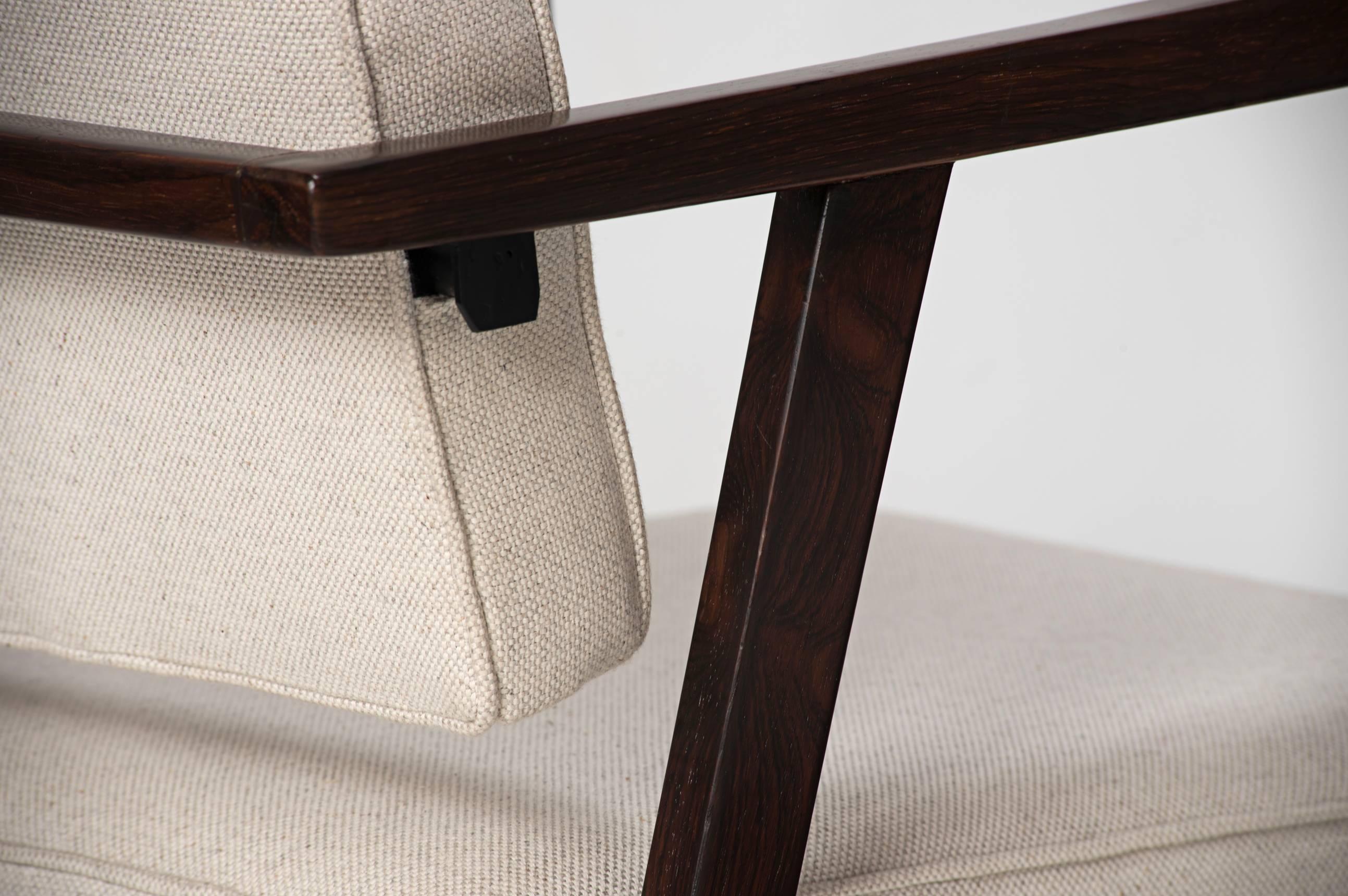 20th Century Franco Albini Set of Six Midcentury Brazilian Dining Chairs jacaranda and fabric For Sale