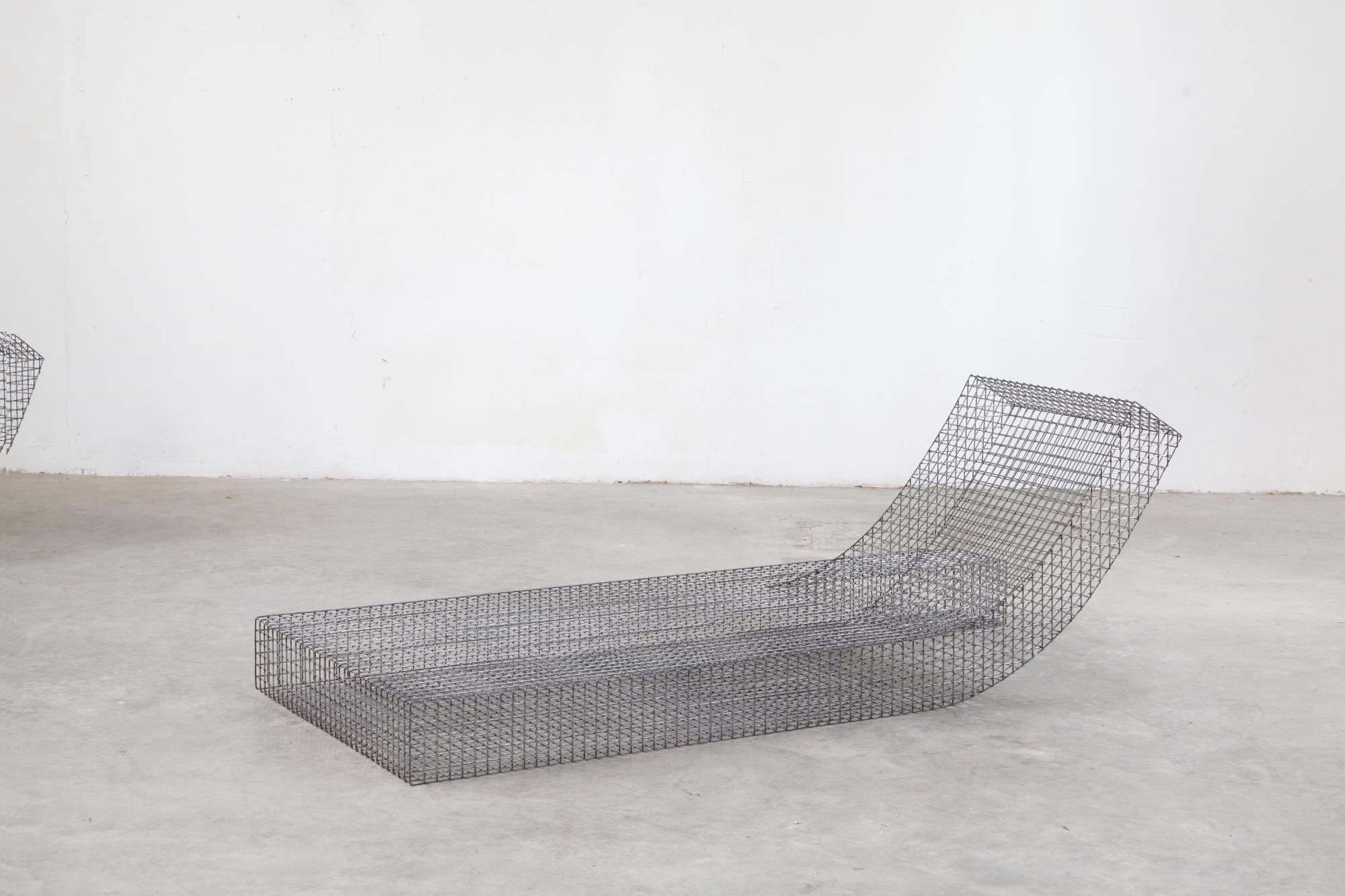 Muller Van Severen

Outdoor lounge chair model “Wire S #4”
Manufactured by Muller Van Severen
Produced for Side Gallery
Stainless steel

Measurements
177.5 cm x 80 cm x 51 H cm
69.8 in x 31.49 in x 20 H in

Edition
Open