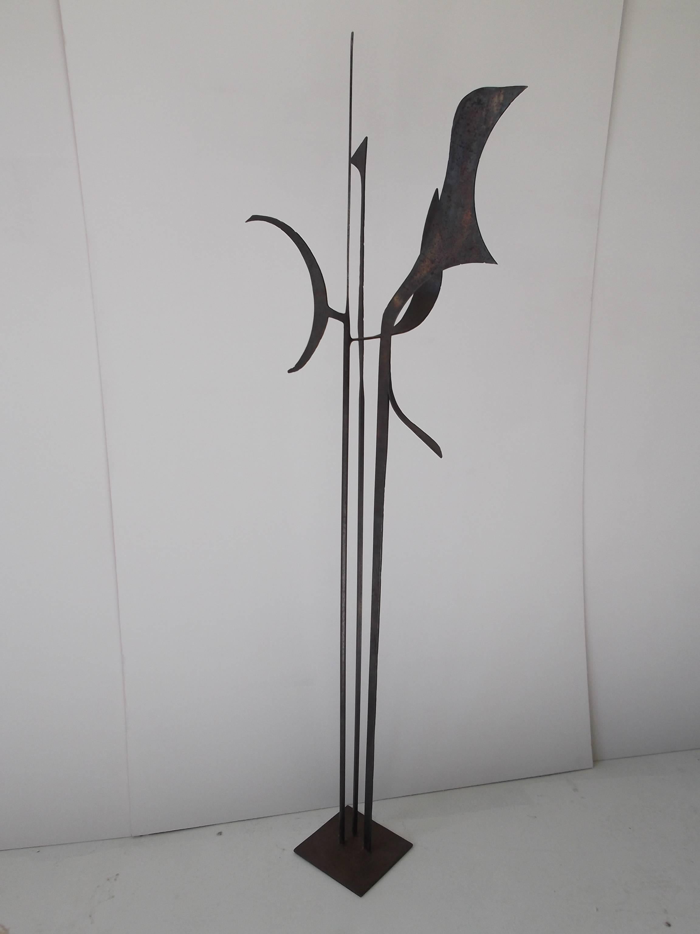 American Signed 1963 Jay J. McVicker Abstract Modernist Tall Welded Steel Sculpture For Sale
