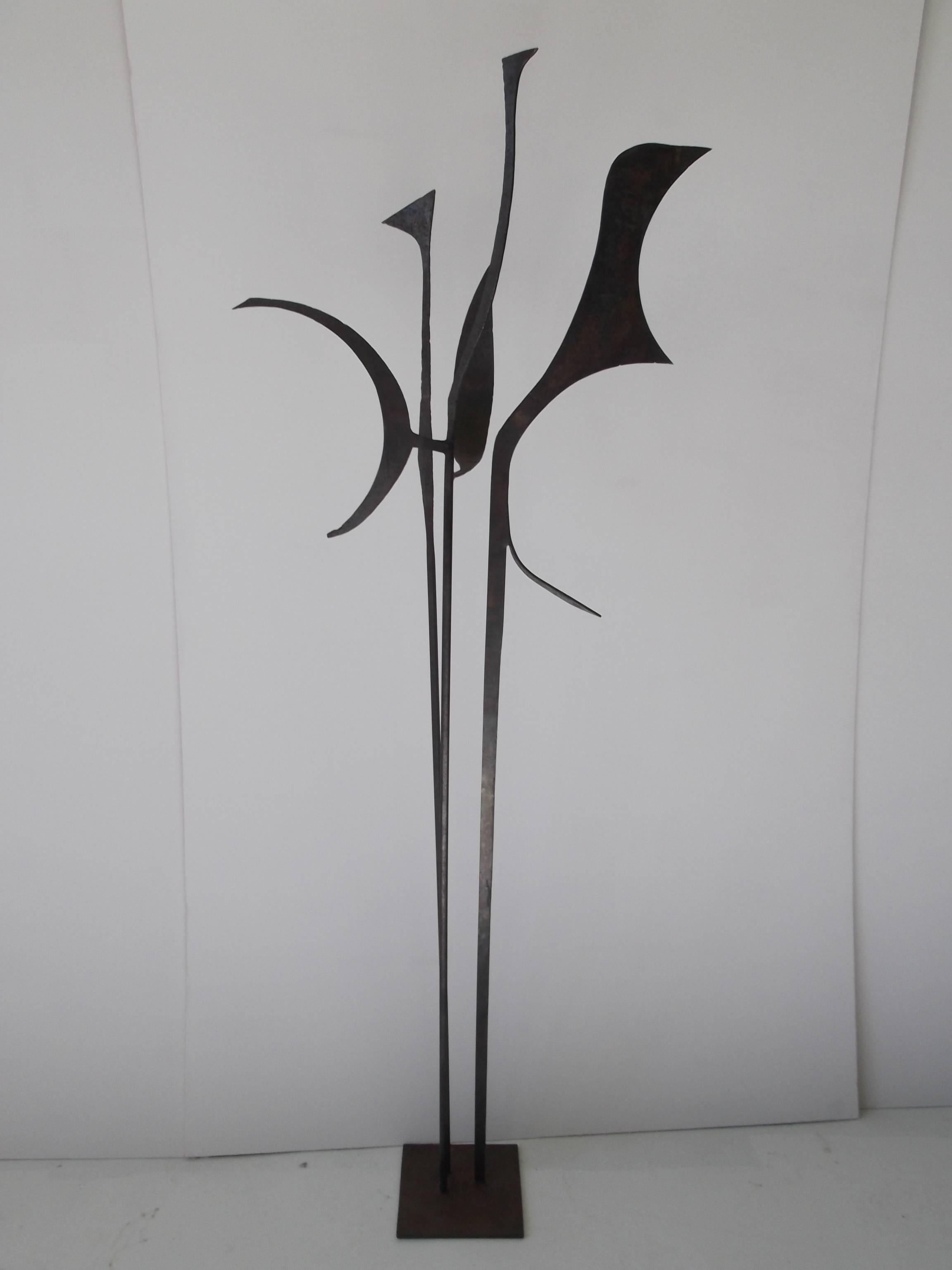 Signed 1963 Jay J. McVicker Abstract Modernist Tall Welded Steel Sculpture For Sale 3