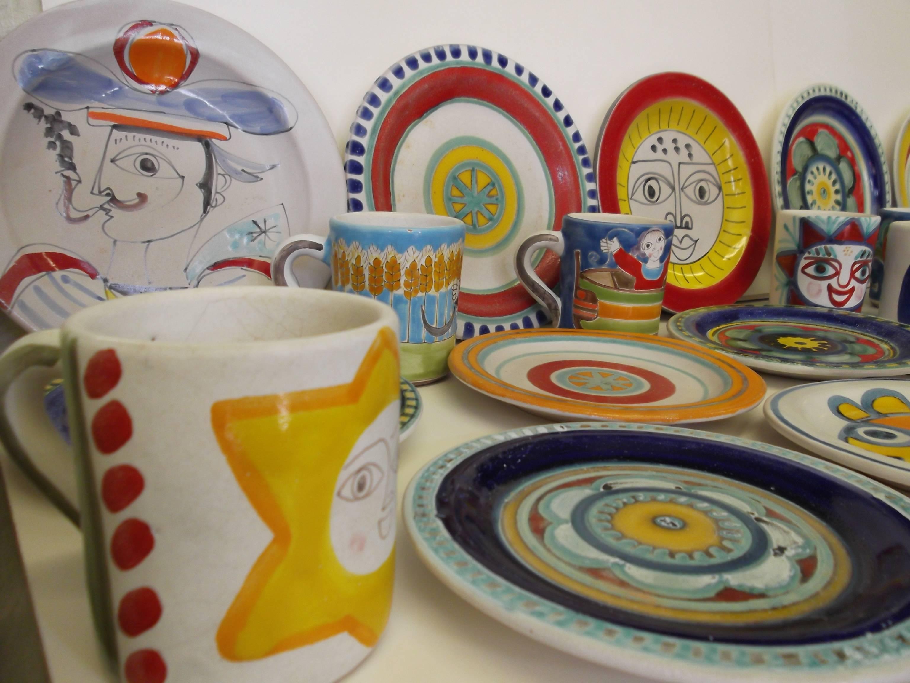 20th Century 22 Pieces Lot 1960s DeSimone Italian Pottery Dishes