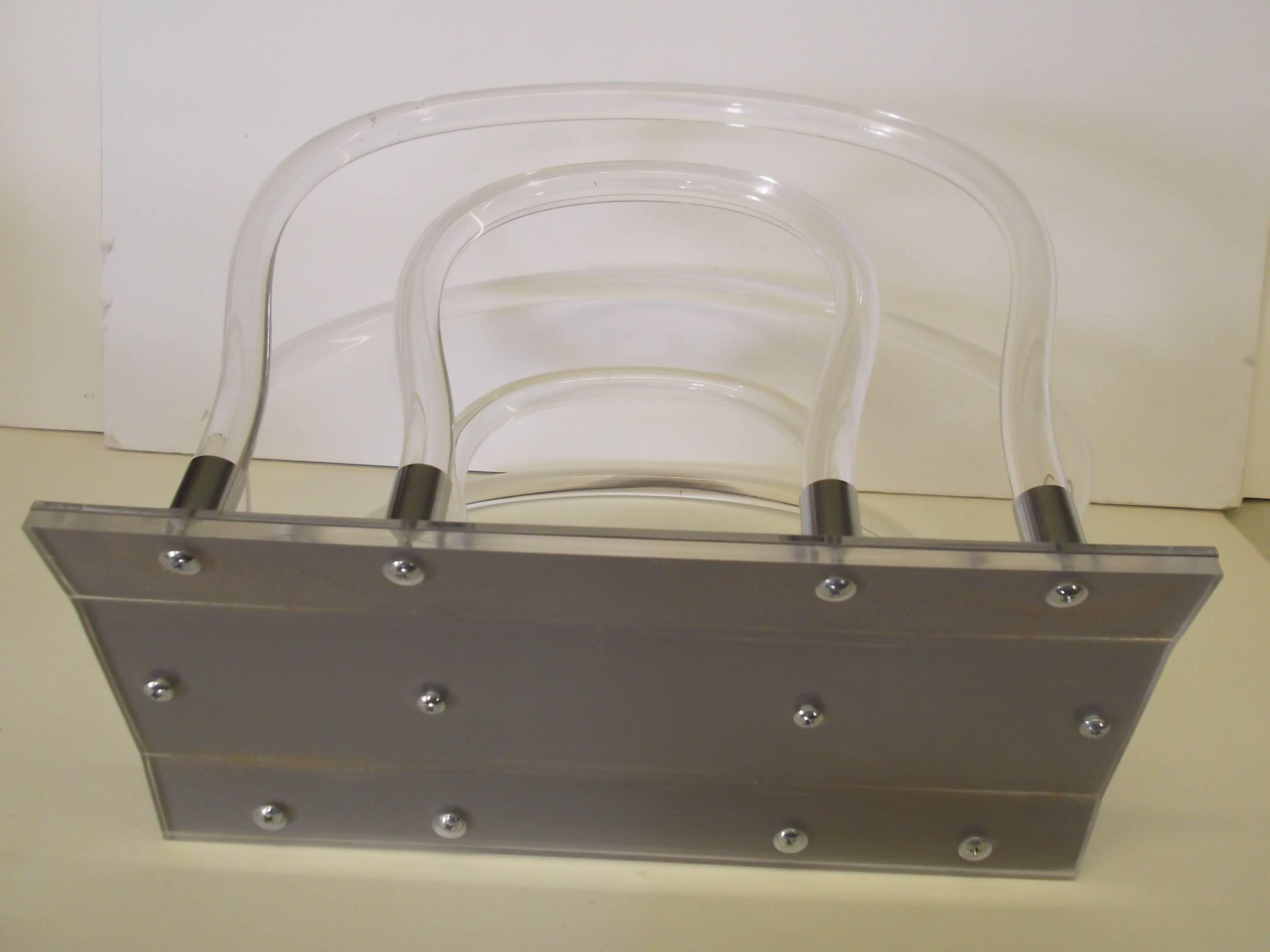 Dorothy Thorpe Chrome Mirror Lucite Magazine Rack For Sale 1