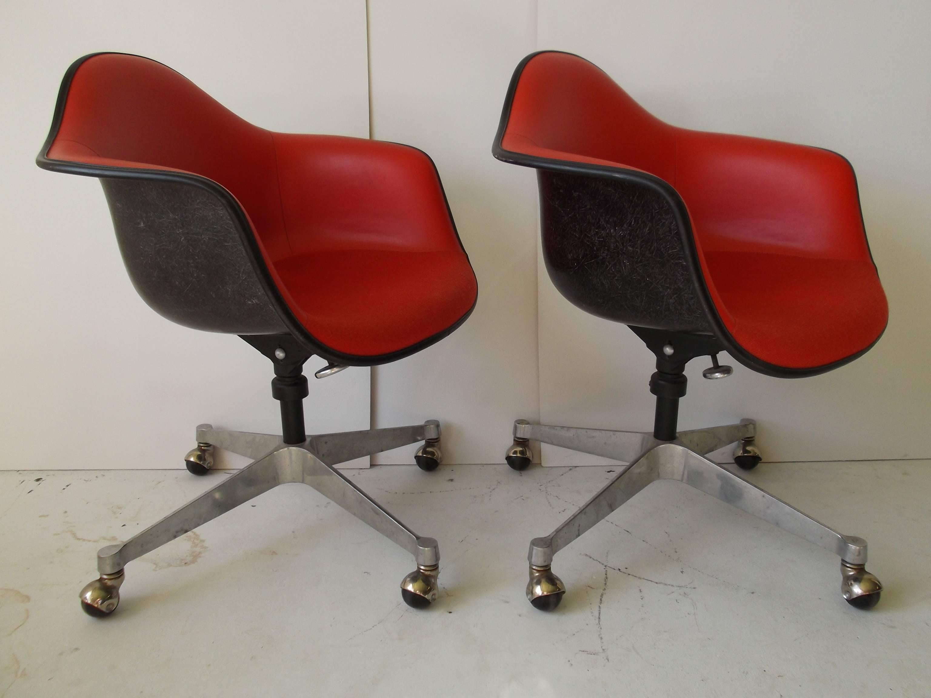 Molded Pair of 1968 Charles Eames Tilt Swivel Height Adjust Fiberglass Chairs Orig Red