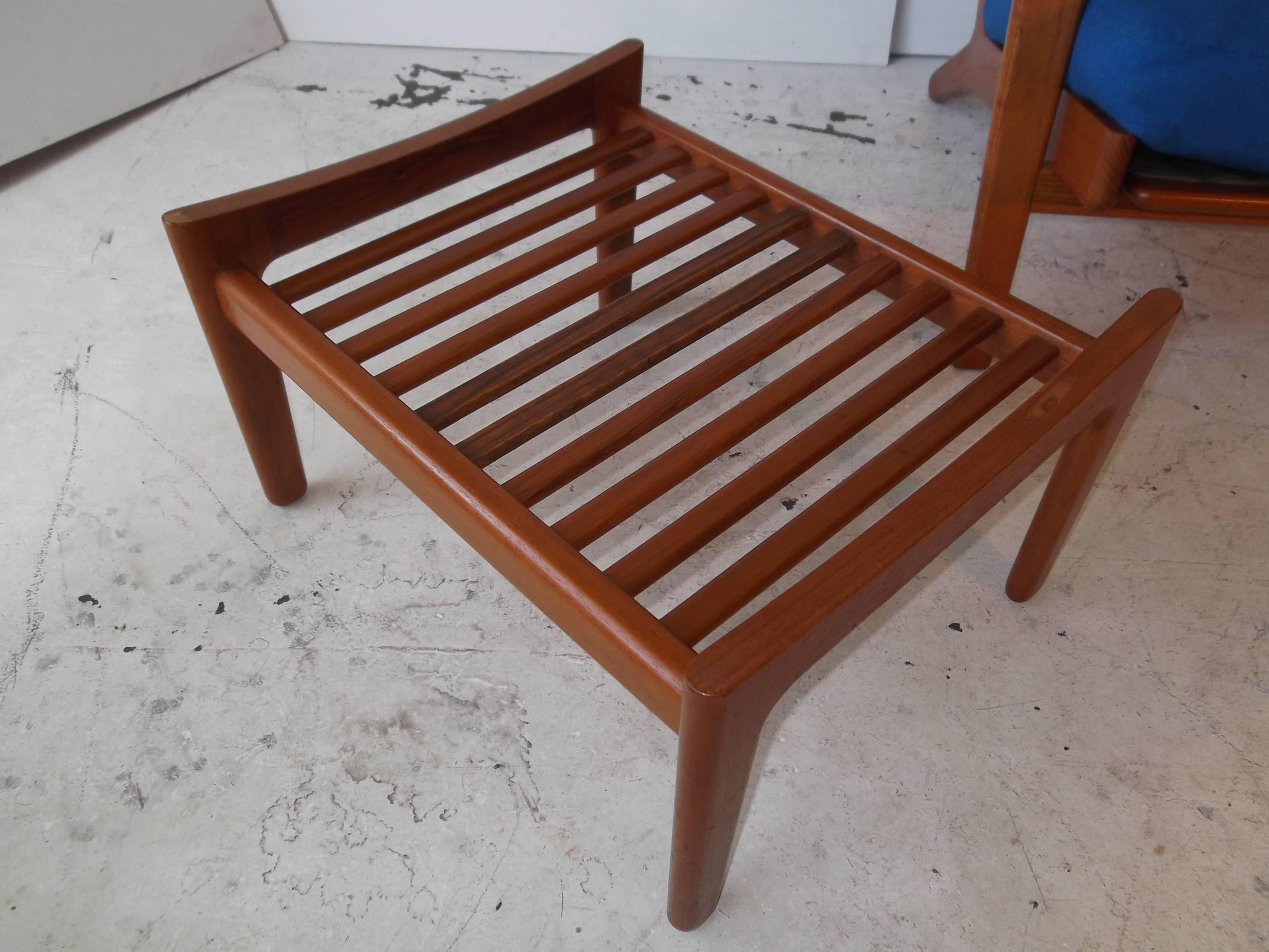Upholstery Hans Wegner Teak Lounge Chair with Ottoman for GETAMA For Sale