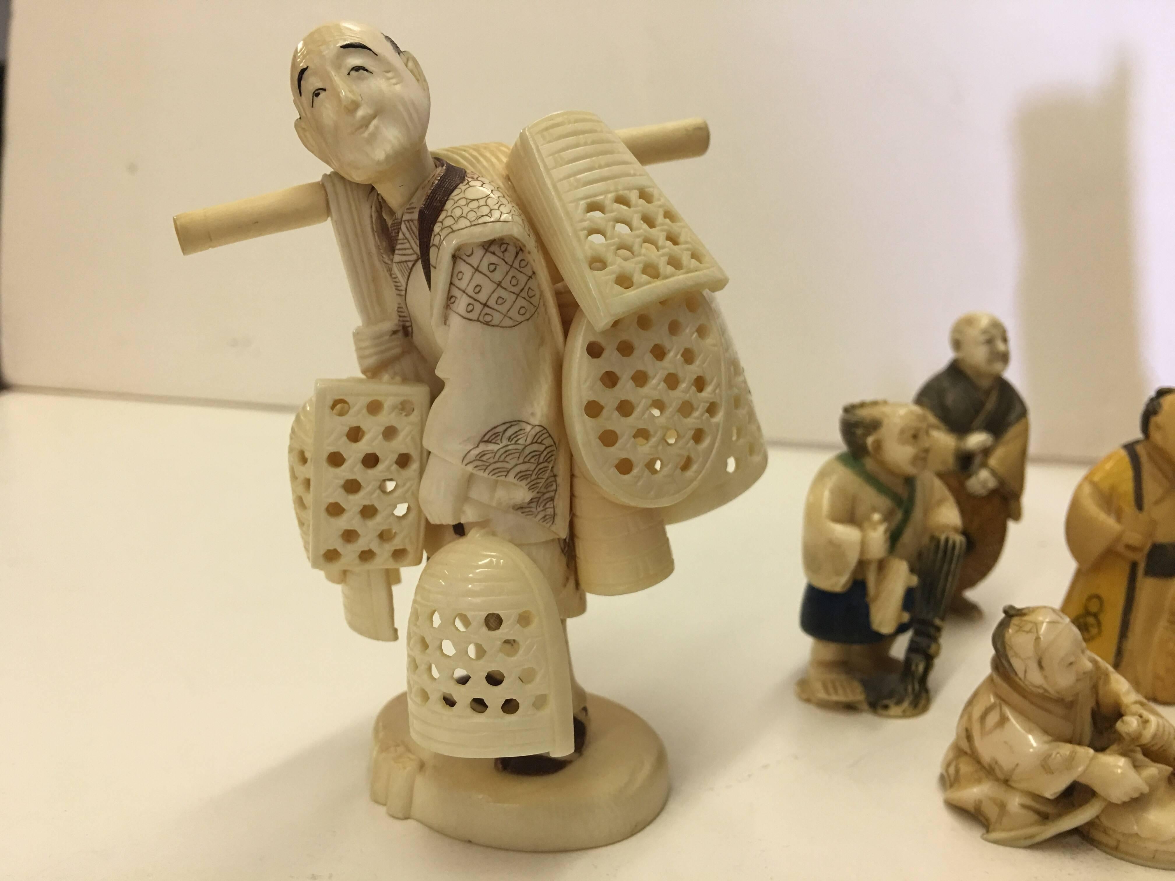 Anglo-Japanese Large Estate Collection of Asian Japanese Carvings Antique Figurines Netsuke