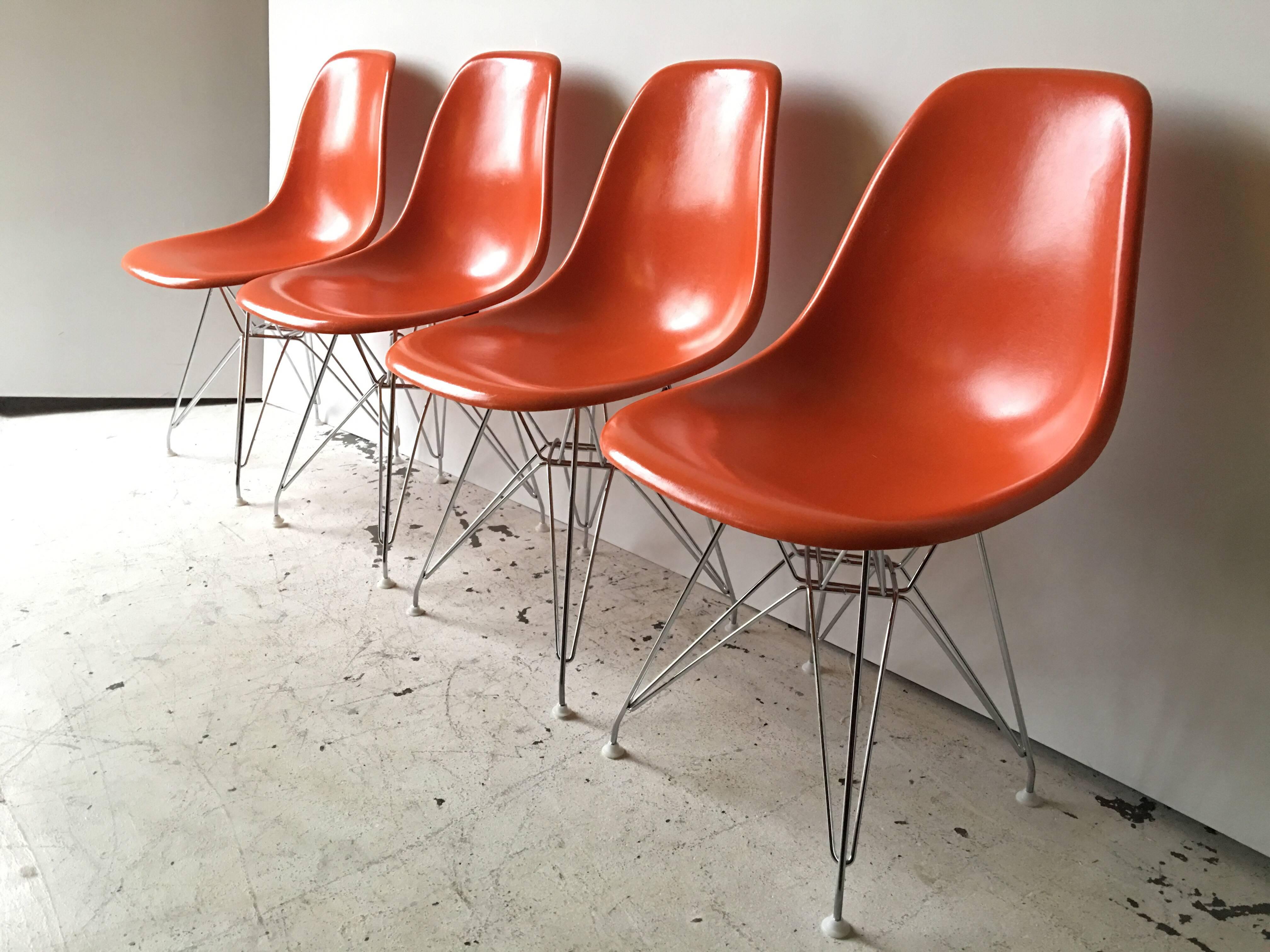 American Herman Miller Charles Eames Chairs For Sale