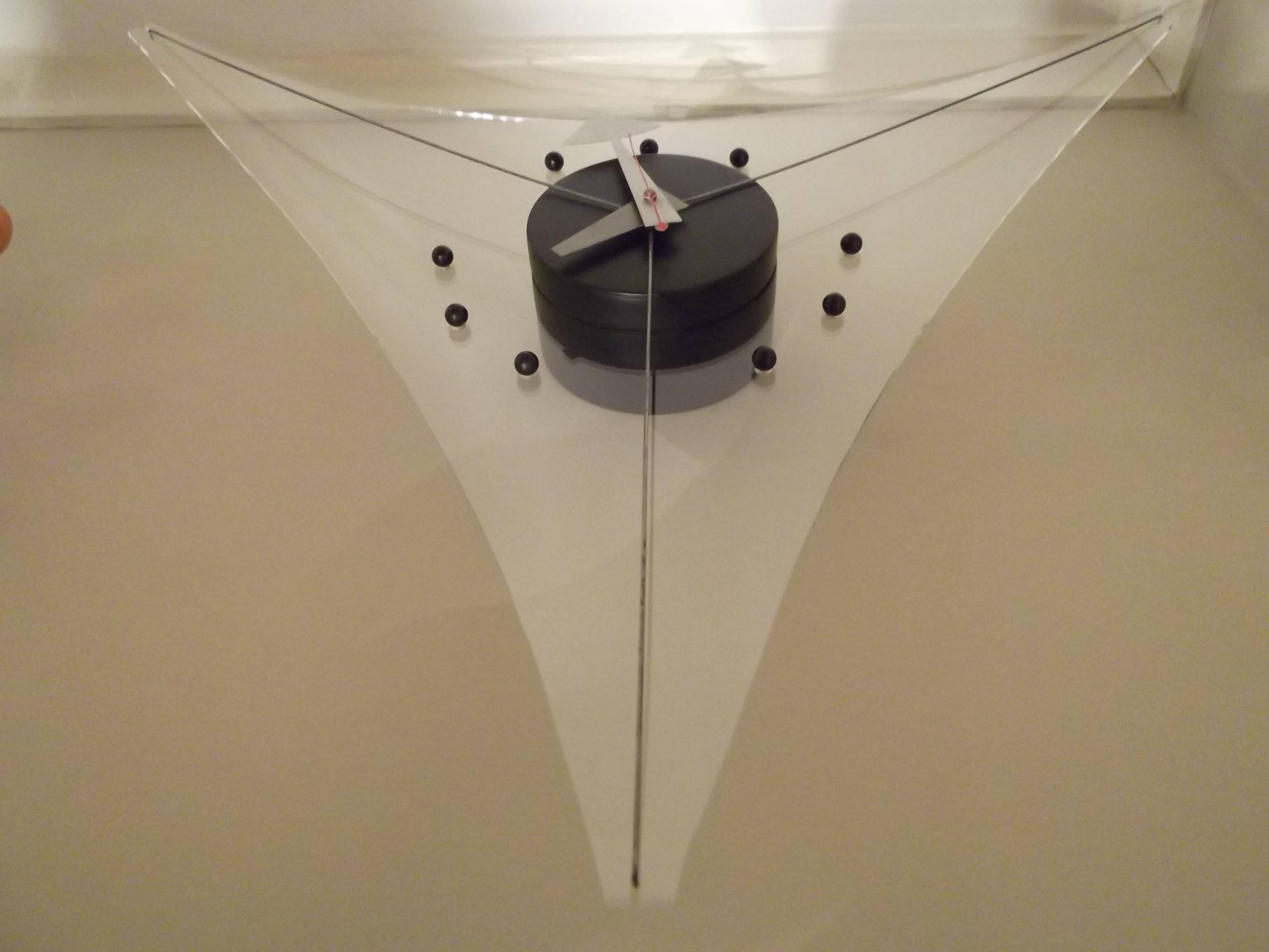In all of my years of hunting and collecting Nelson clocks, I have never seen another one of these! It is the Lucite version of the hard to find Triangle clock, that resembles a kite, too. It is in super clean condition. I have personally owned it