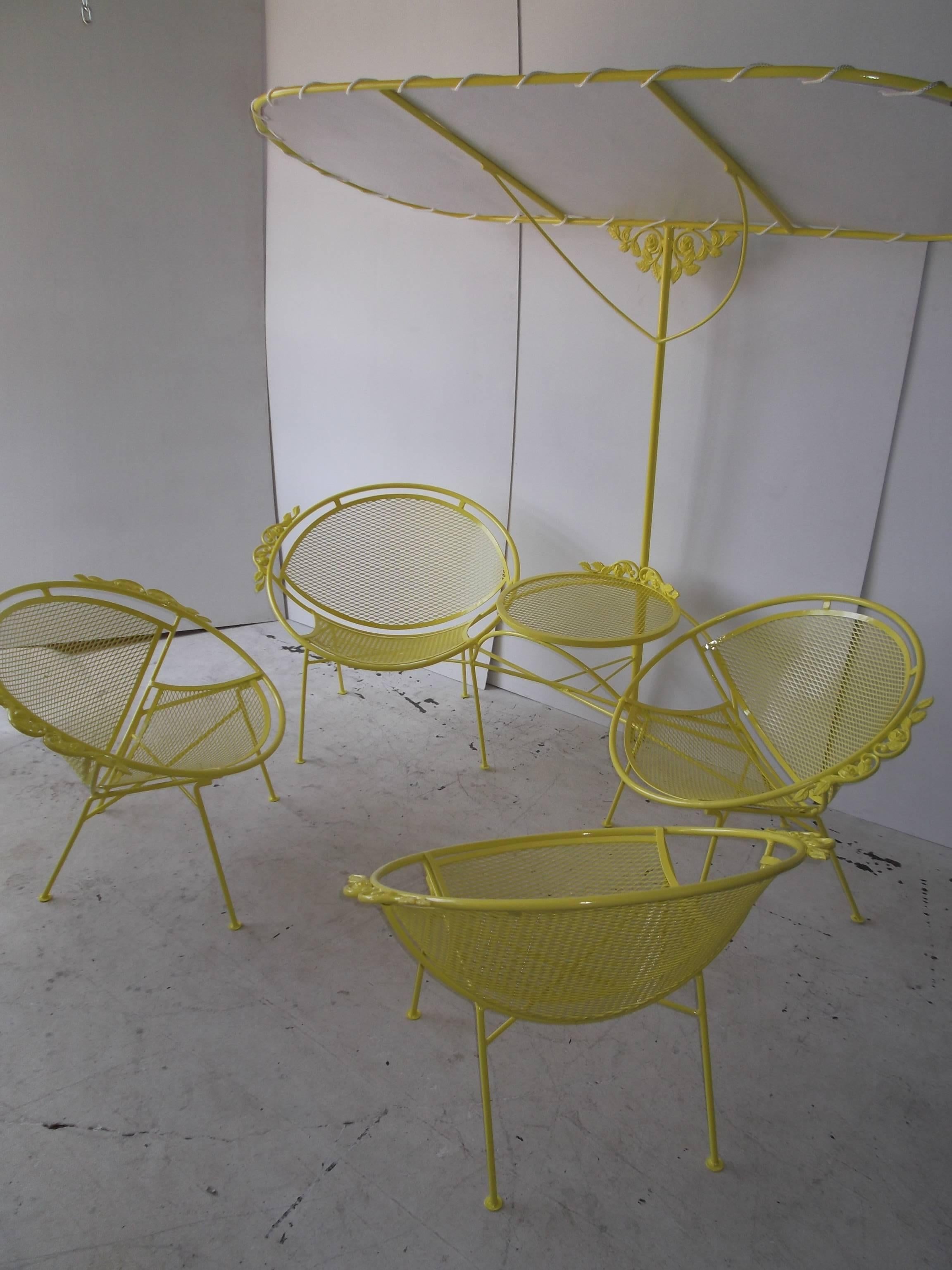 American Salterini Lounge Chairs, Tete a Tete with Scarce Sun Shade