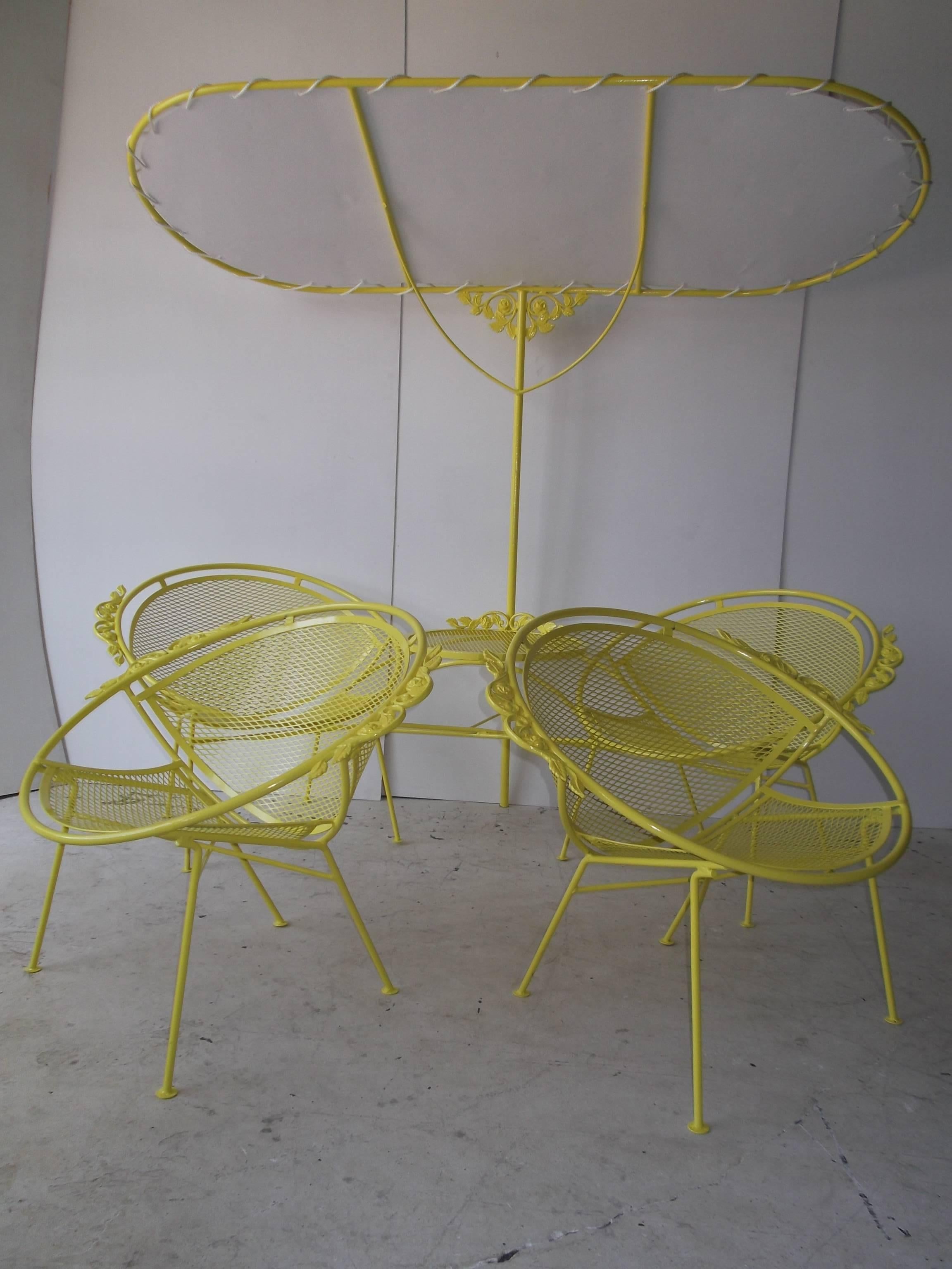 Iron Salterini Lounge Chairs, Tete a Tete with Scarce Sun Shade