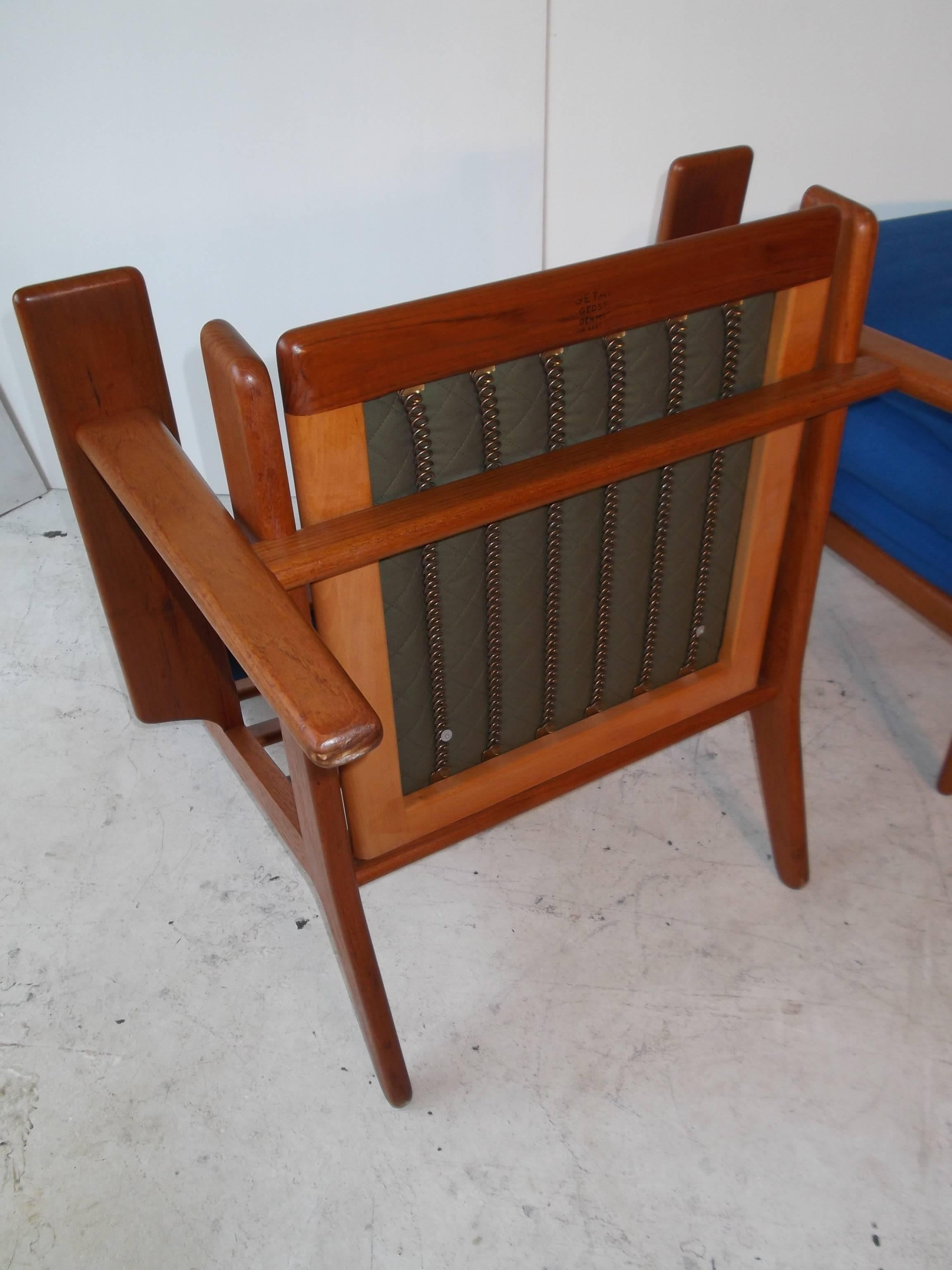 Hans Wegner Teak Lounge Chair with Ottoman for GETAMA For Sale 1