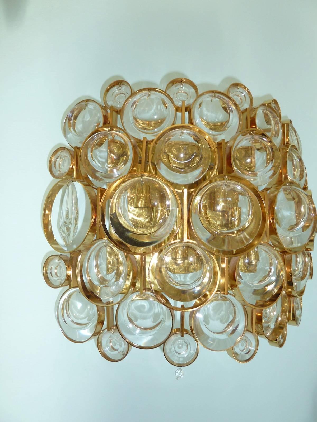 Lovely Large Pair of Gilded Brass and Crystal Sconces by Palwa In Good Condition For Sale In Frisco, TX