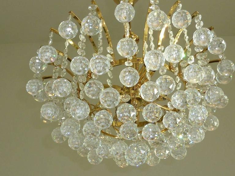 VINTAGE 60 MM PRESSED CRYSTAL CUT CHANDELIER BALL NEW OLD STOCK 
