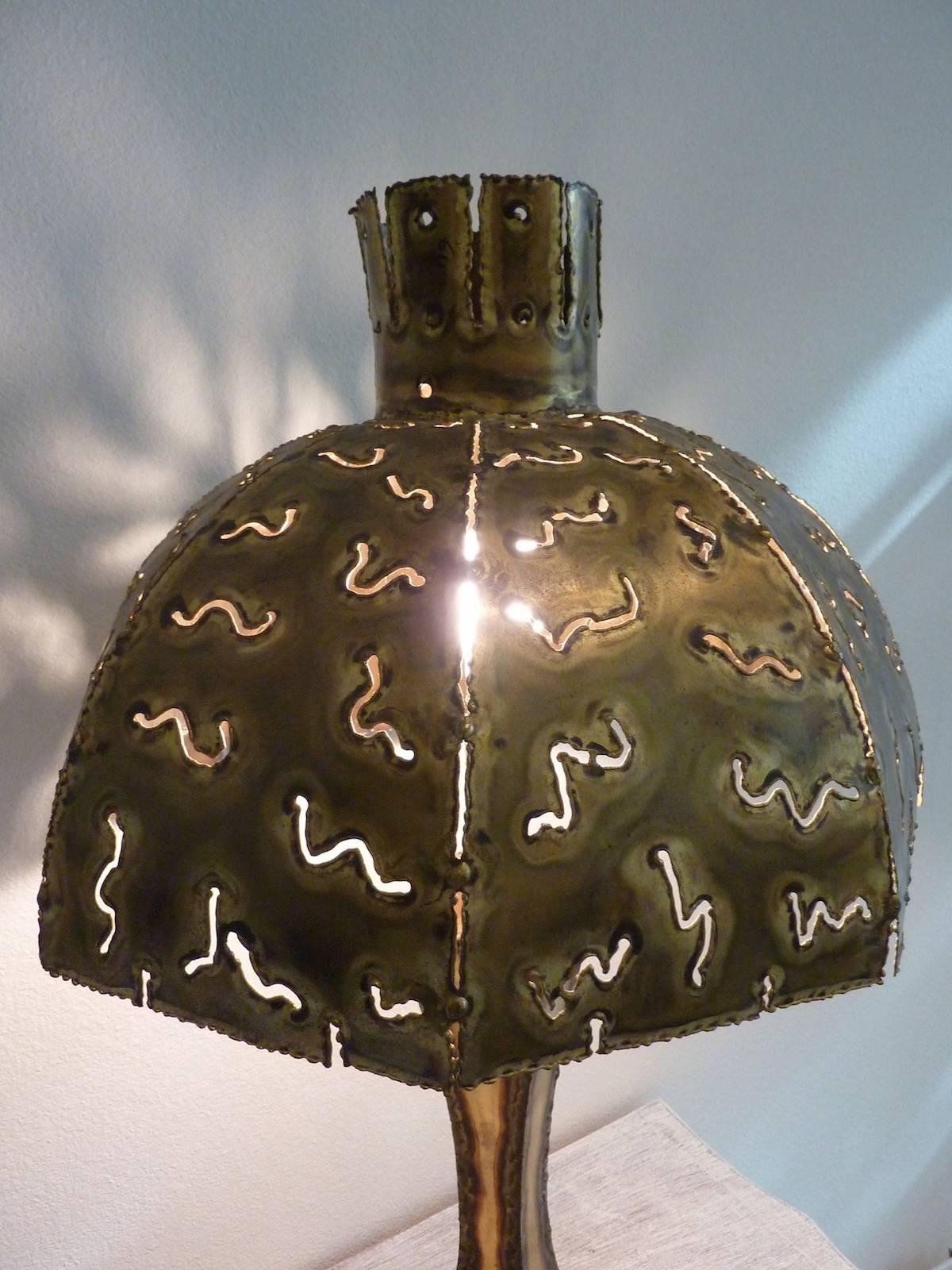 Brass Tom Greene Style Brutalist Table Lamp For Sale