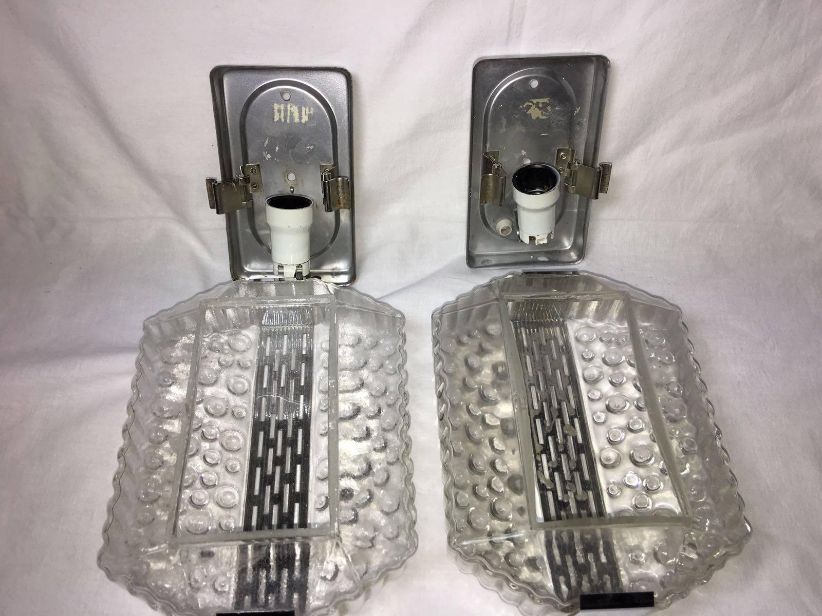 Pair of Mid-Century 1960s Bubble Chrome Glass Wall Sconces In Good Condition For Sale In Frisco, TX