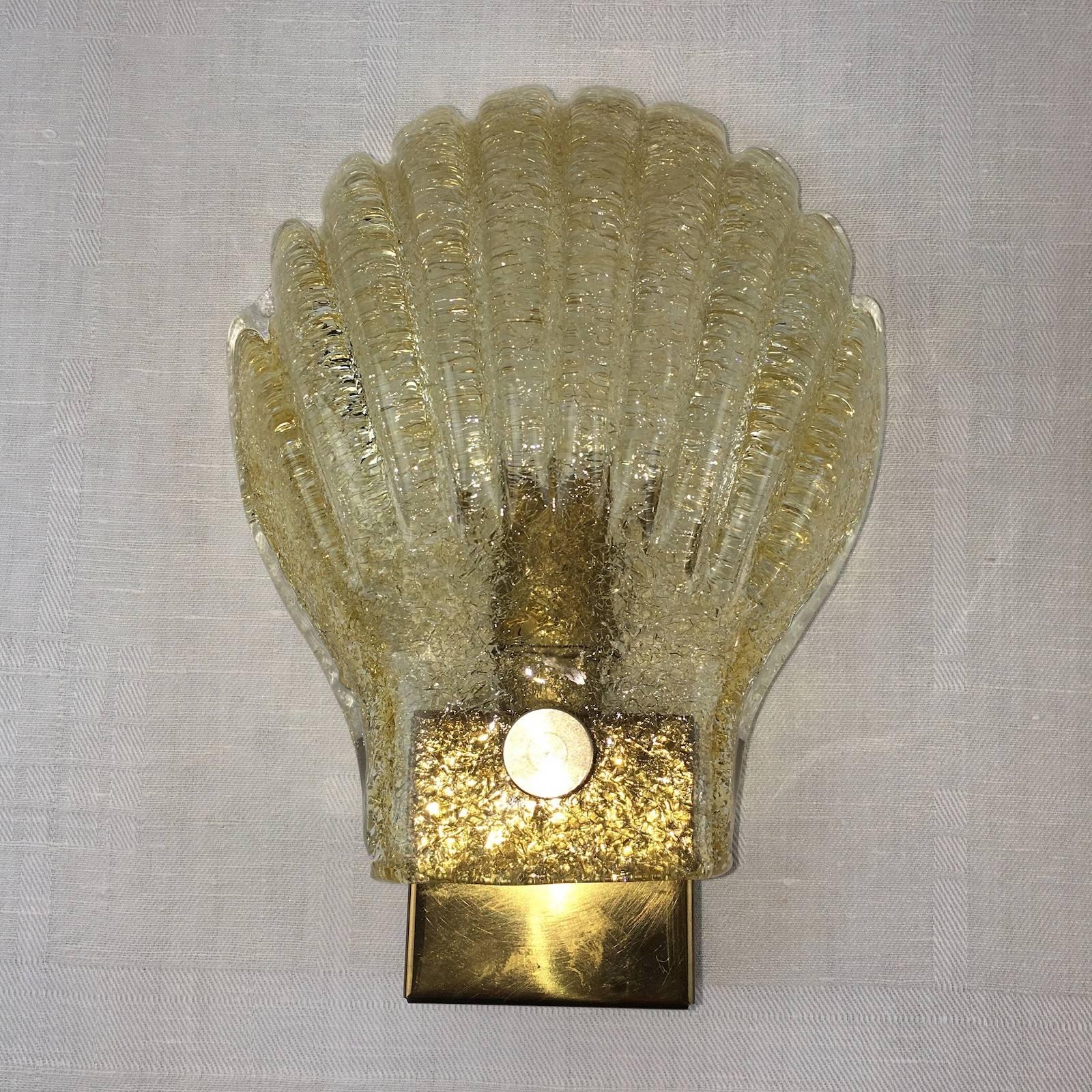 Italian Pair of Sea Shell Pattern Modernist Murano Glass Sconces - ON SALE For Sale