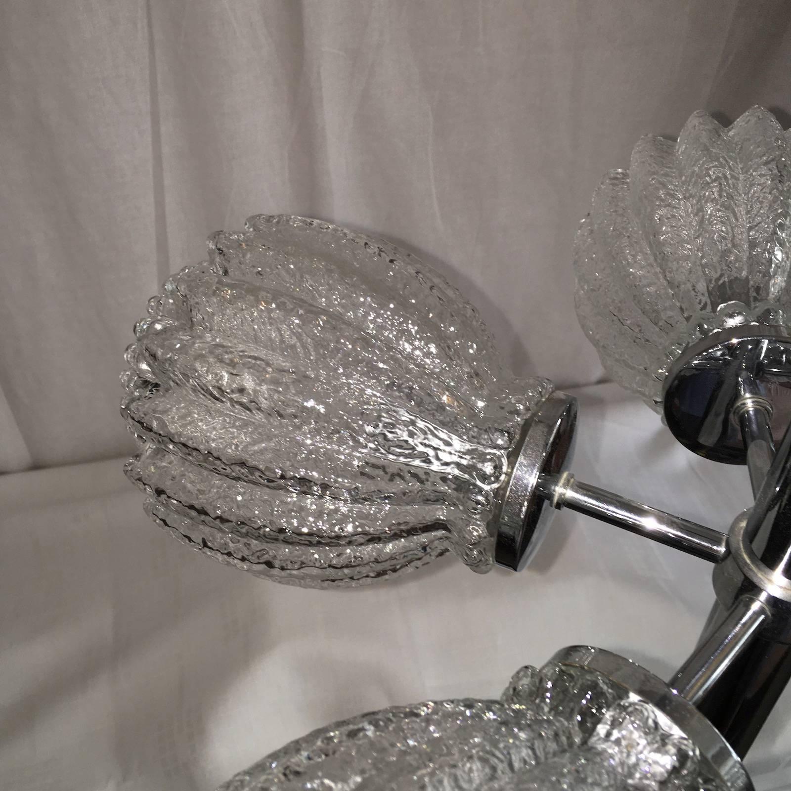 Mid-Century Modern Flower Glass and Chrome Chandelier In Good Condition For Sale In Frisco, TX