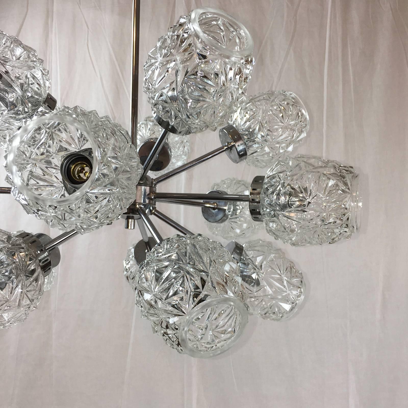 German Fifteen-Arm Sputnik Chandelier Attributed to Richard Essig For Sale