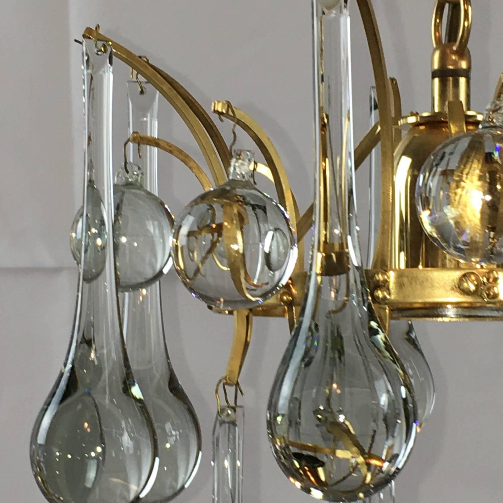 Mid-20th Century Hollywood-Regency Style Brass and Crystal Chandelier, Ernst Palme For Sale