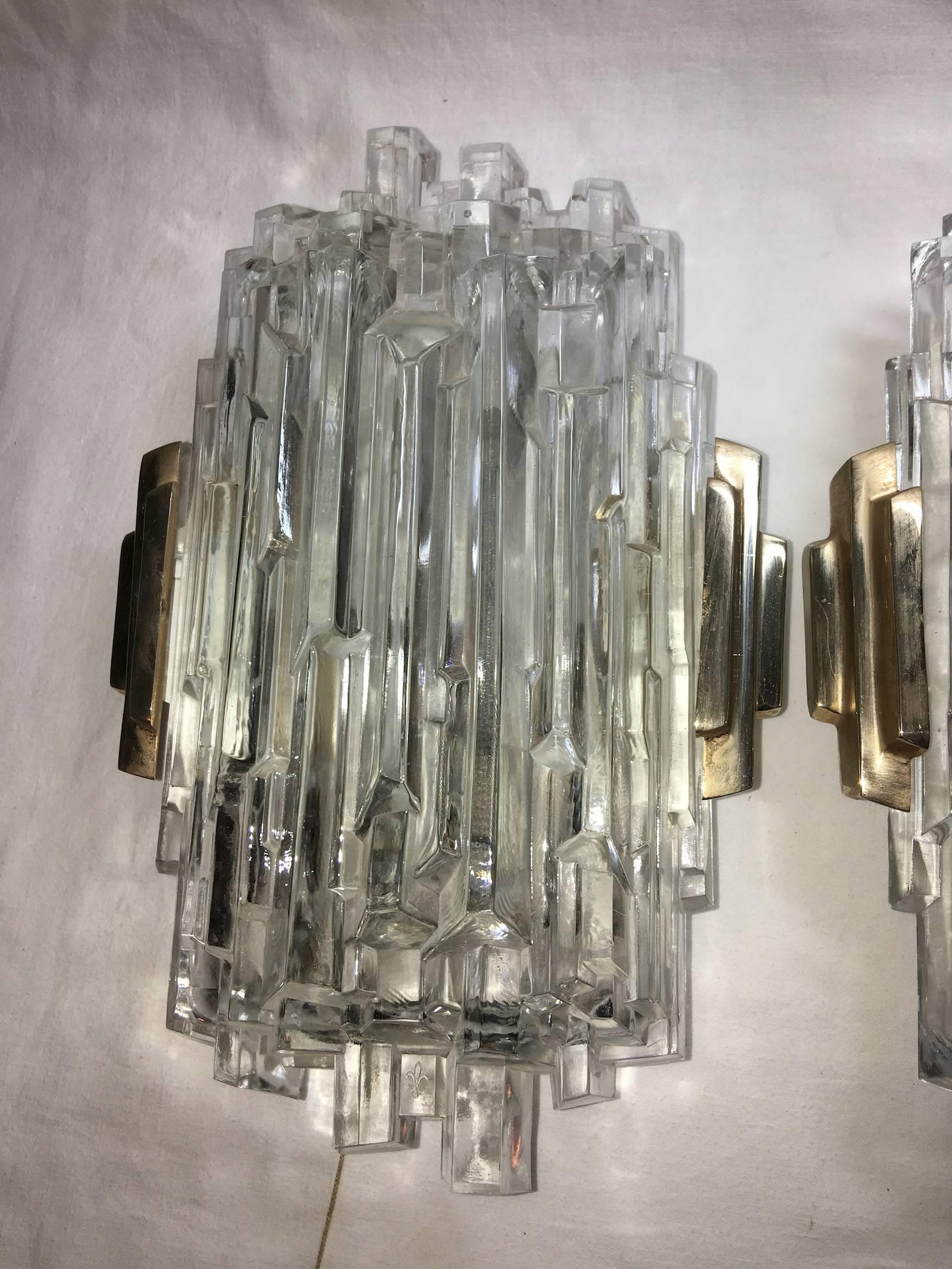 Pair of French Brass and Ice Block Glass Sconces In Good Condition For Sale In Frisco, TX