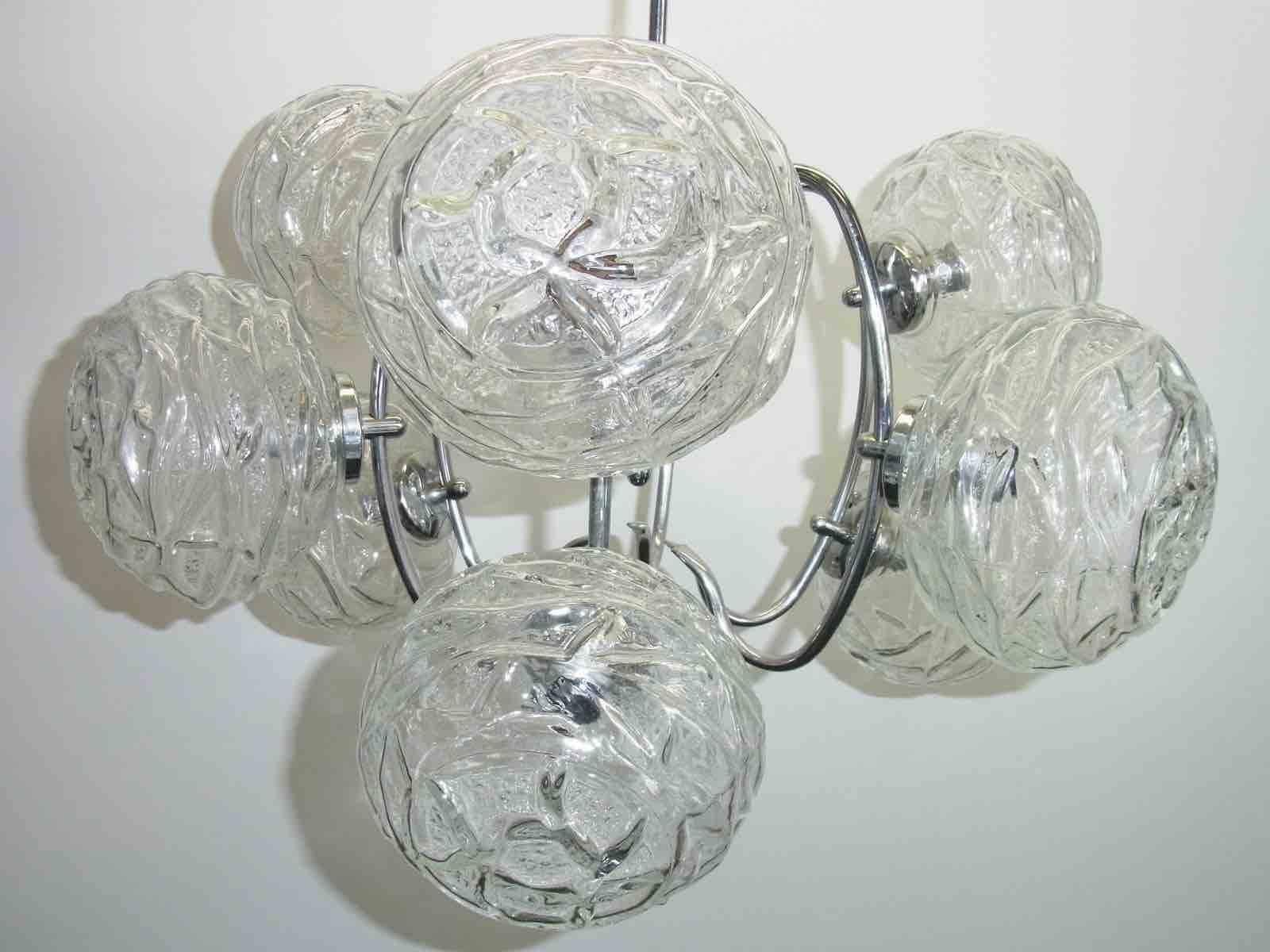 German Mid-Century Modern Polished Chrome and Glass Ball Chandelier For Sale 2