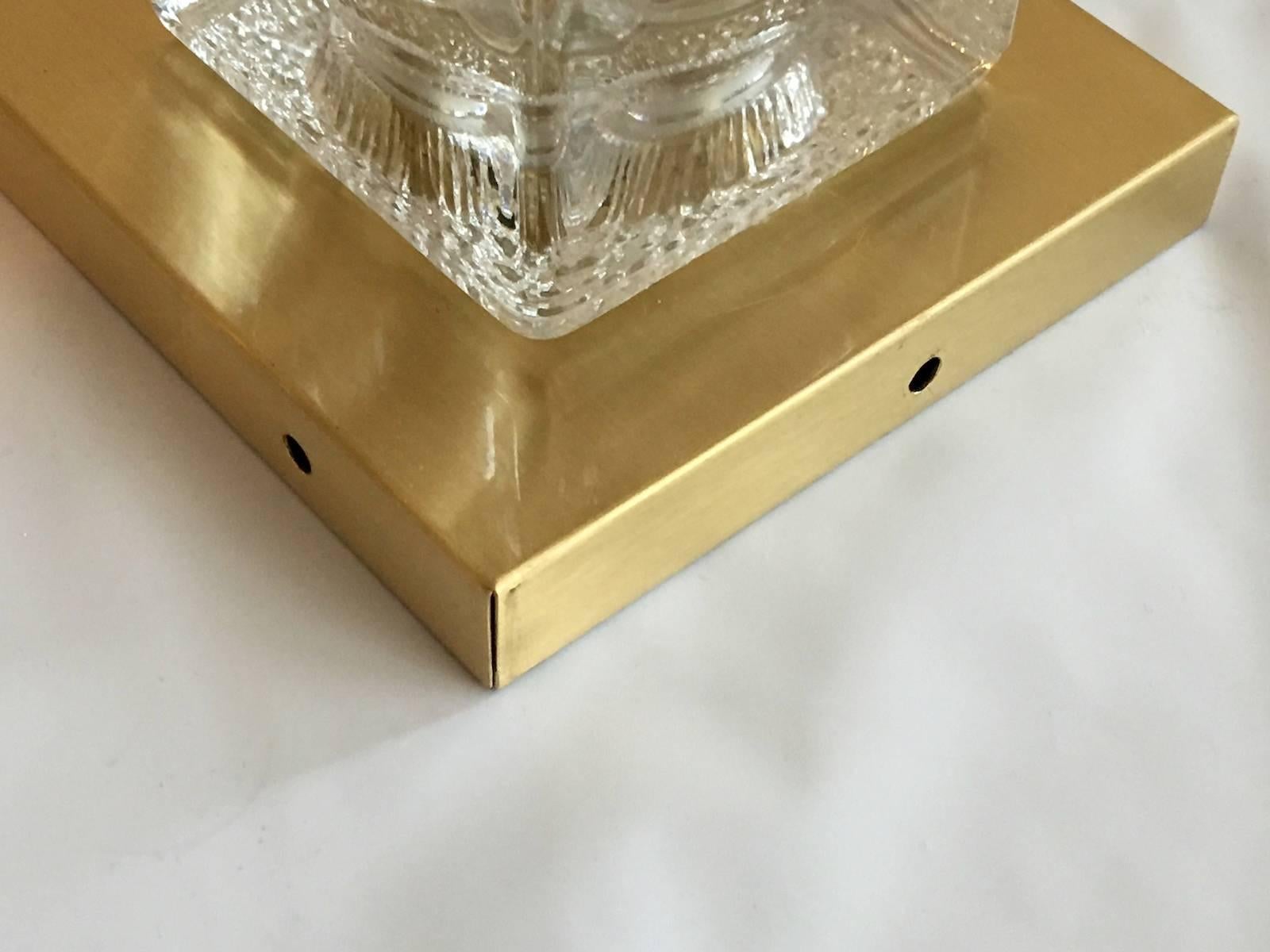 Pair of Brass Peill & Putzler Ice Cubes Glass Sconce In Good Condition For Sale In Frisco, TX