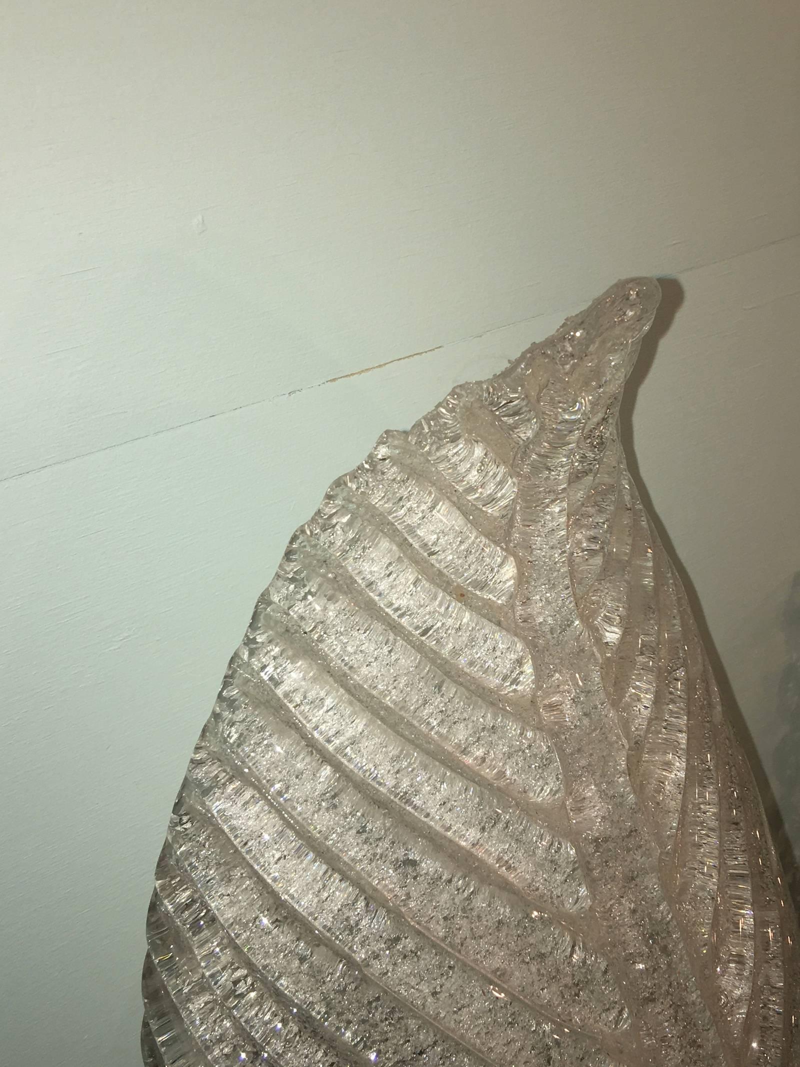 Single Italian Murano Glass Leaf Form Wall Sconce In Good Condition For Sale In Frisco, TX