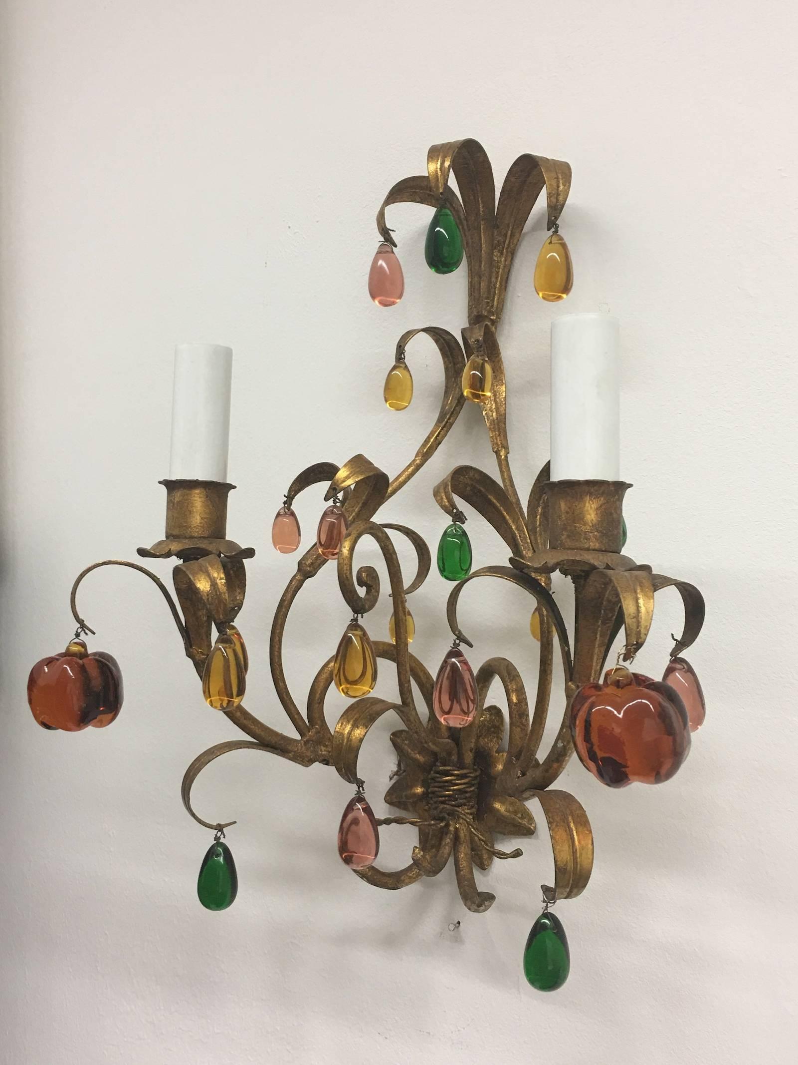 Pair of Florentine Style Gilded Glass Drop Sconces Vintage, Italy In Good Condition For Sale In Frisco, TX